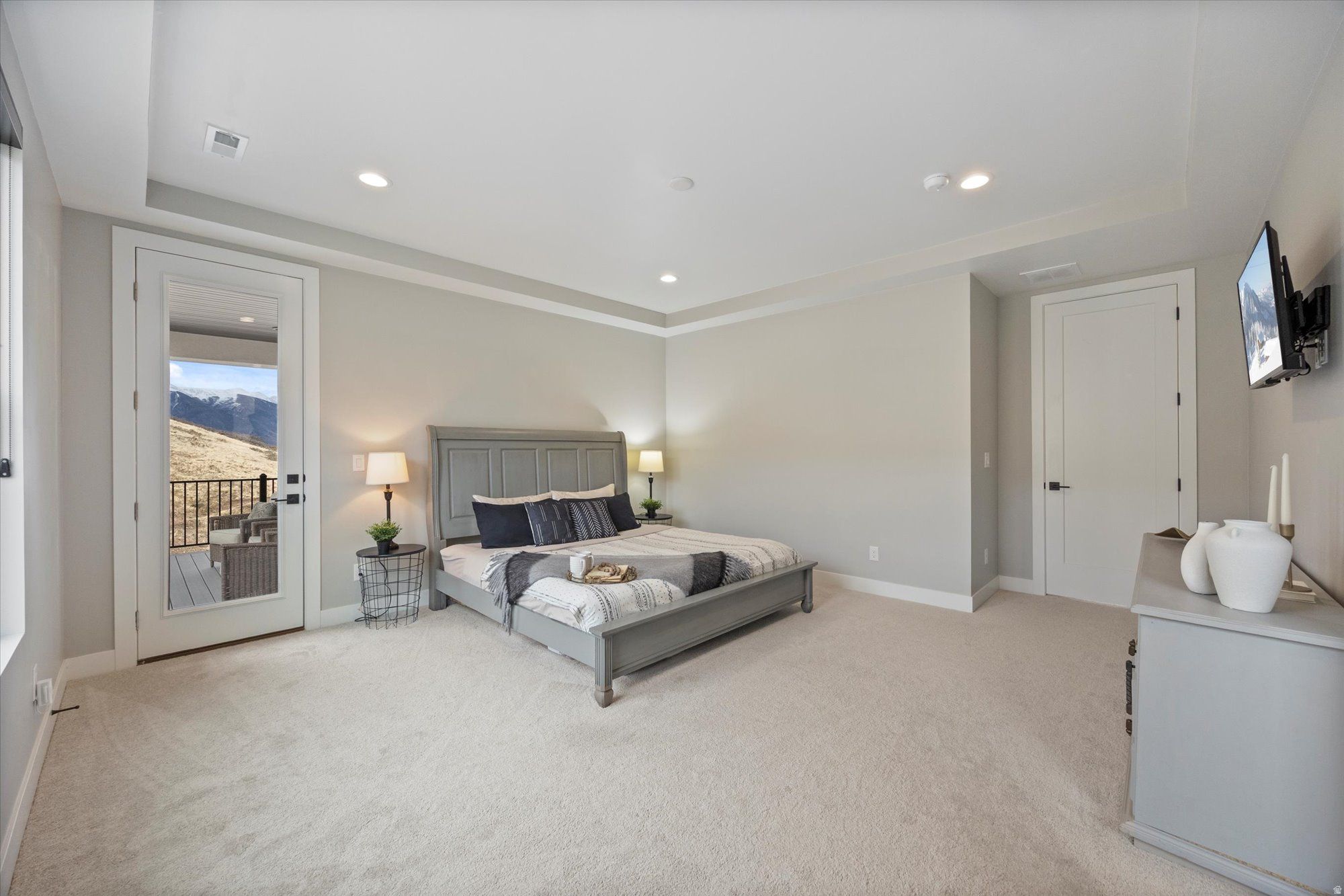 LAKEVIEW ESTATES - Residential