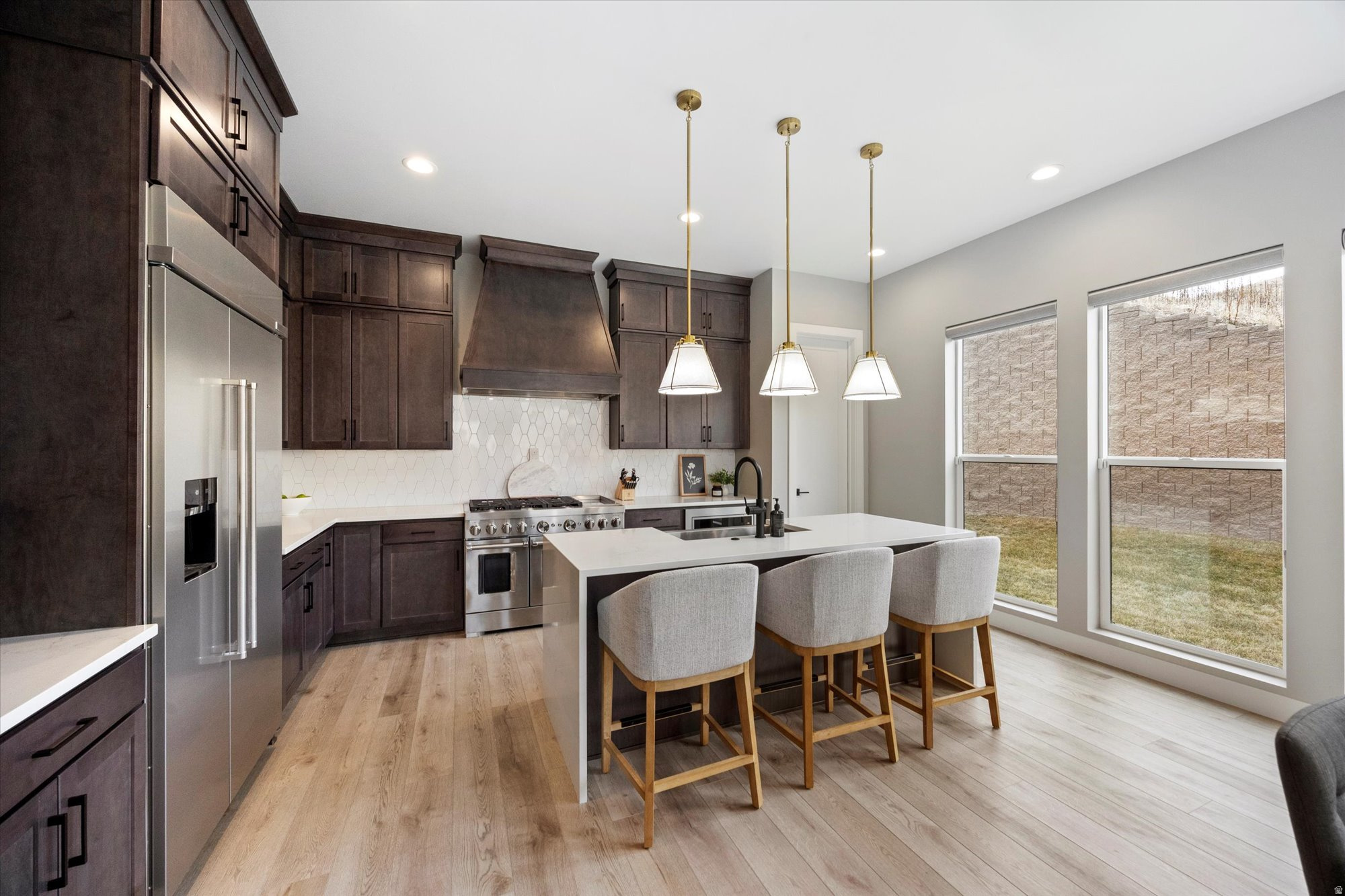 LAKEVIEW ESTATES - Residential