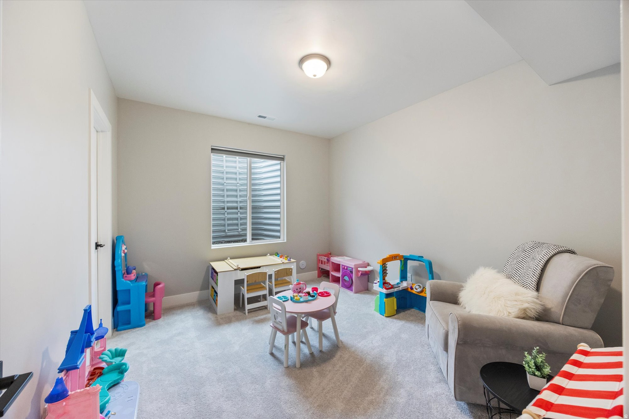 LAKEVIEW ESTATES - Residential