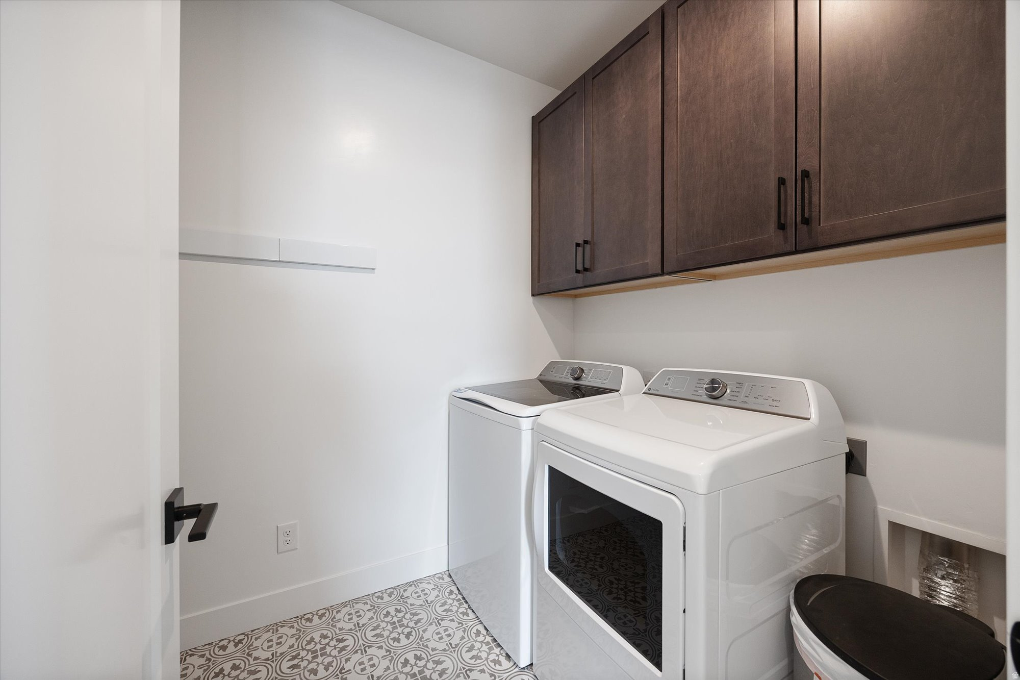 LAKEVIEW ESTATES - Residential