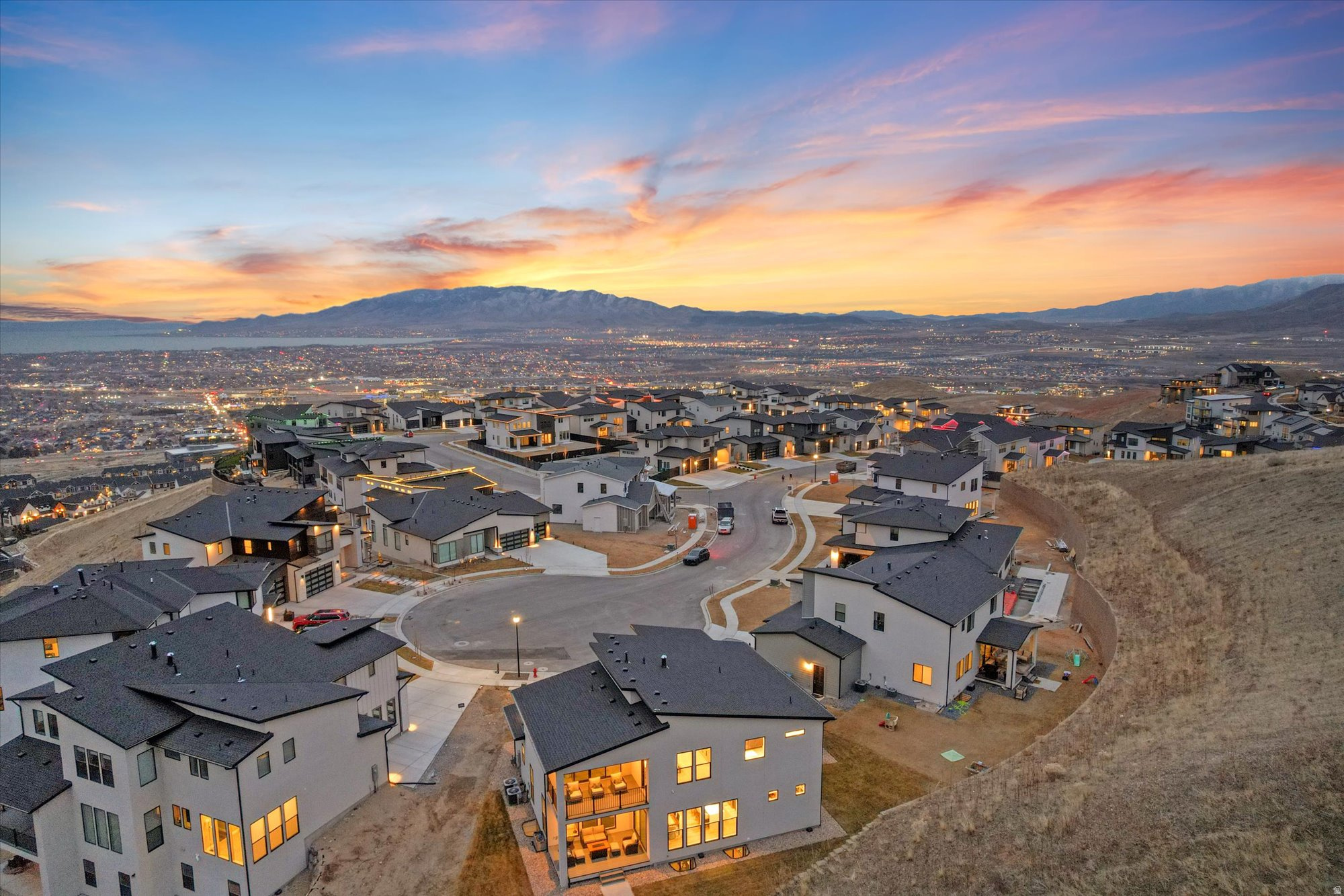 LAKEVIEW ESTATES - Residential