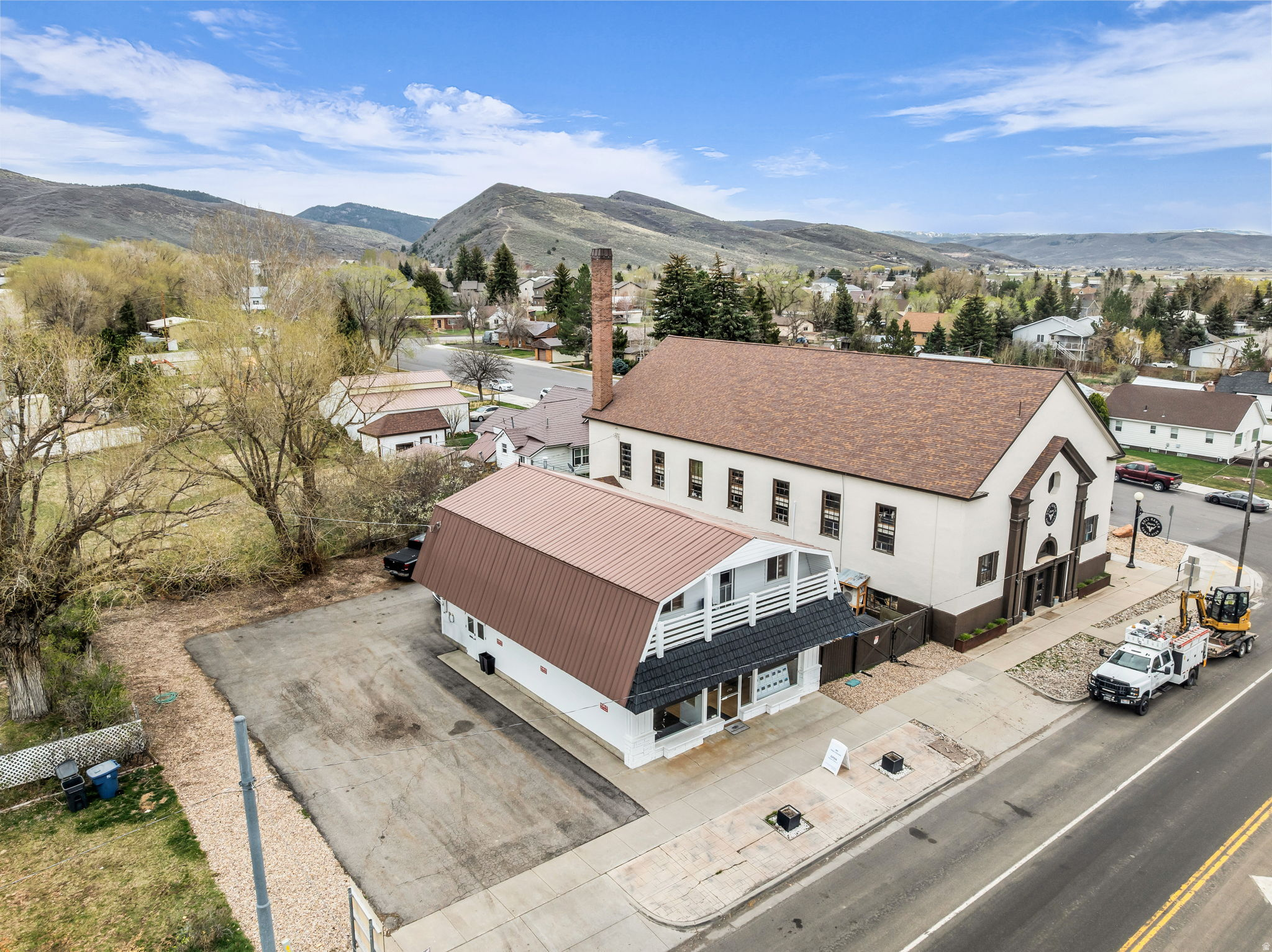KAMAS TOWN - Commercial Sale