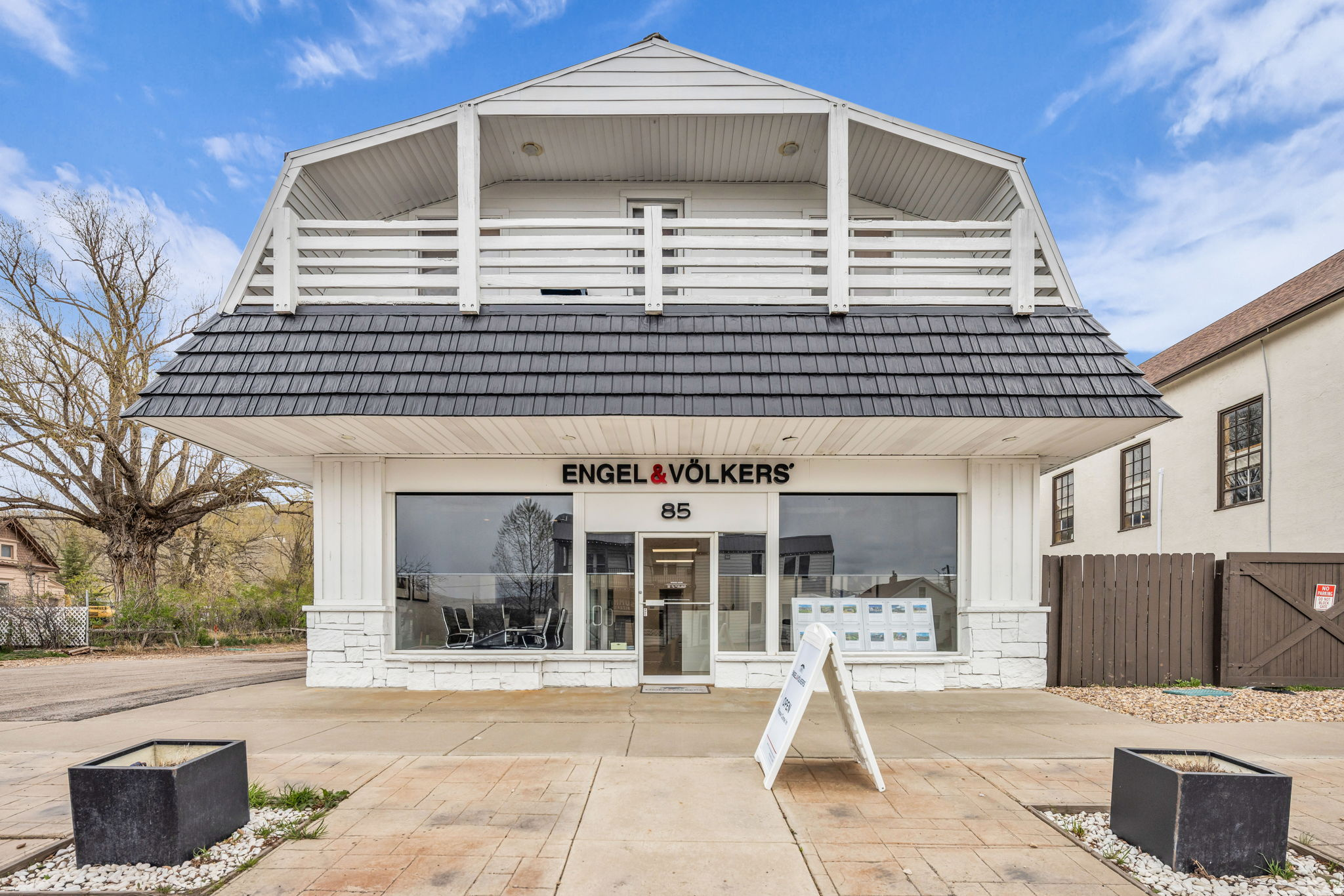 KAMAS TOWN - Commercial Sale