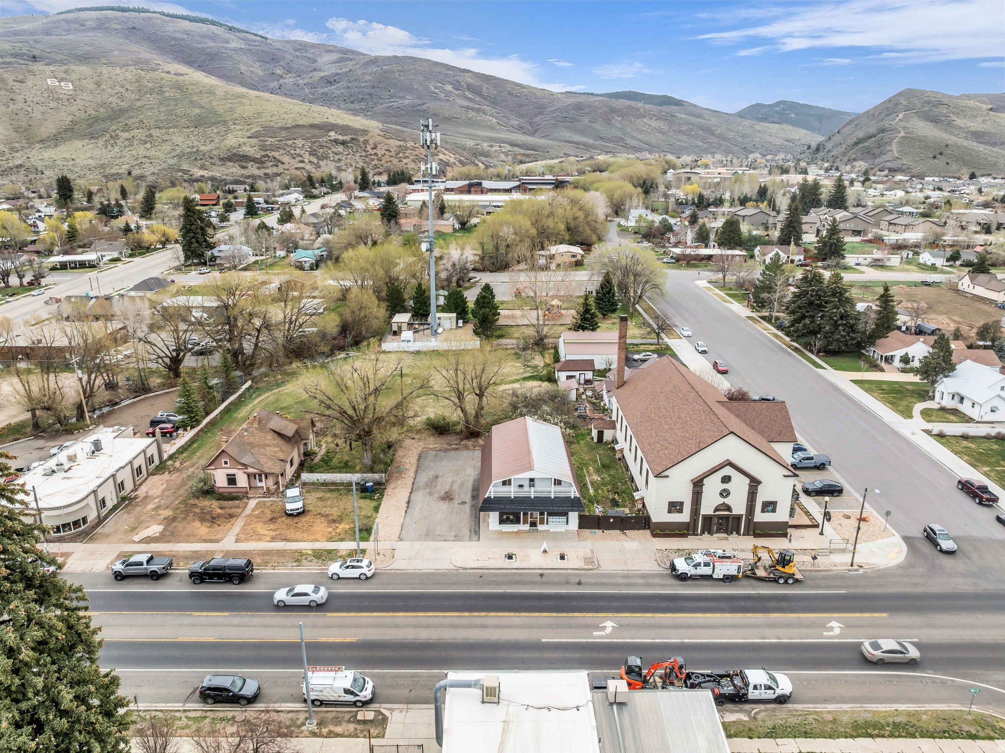 KAMAS TOWN - Commercial Sale