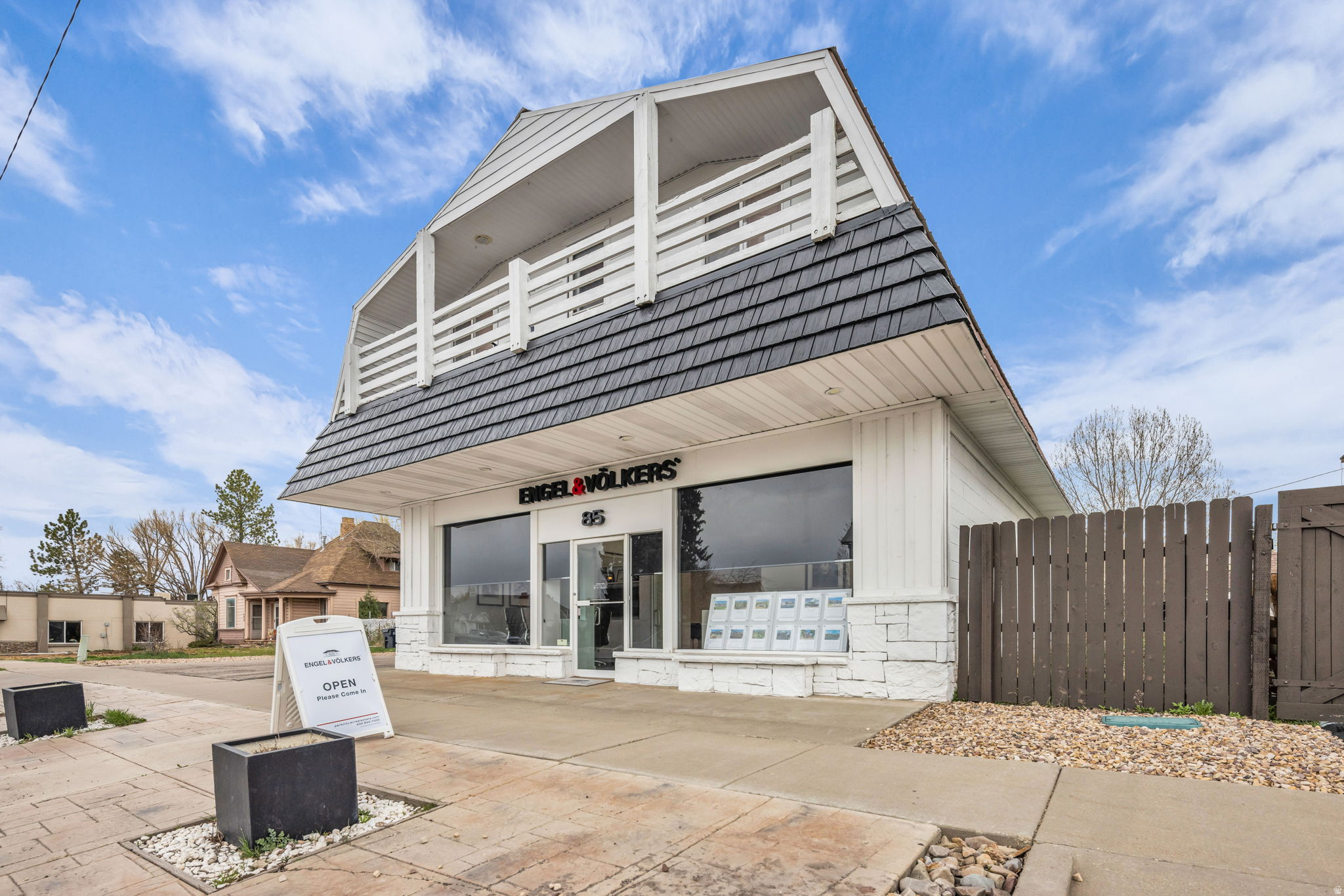 KAMAS TOWN - Commercial Sale