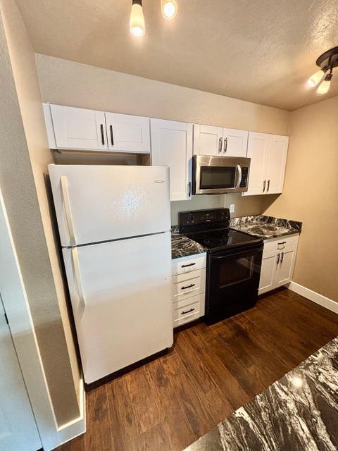 Tiny photo for 1212 E WATERSIDE CV #10, Cottonwood Heights, UT 84047 (MLS # 2171434)