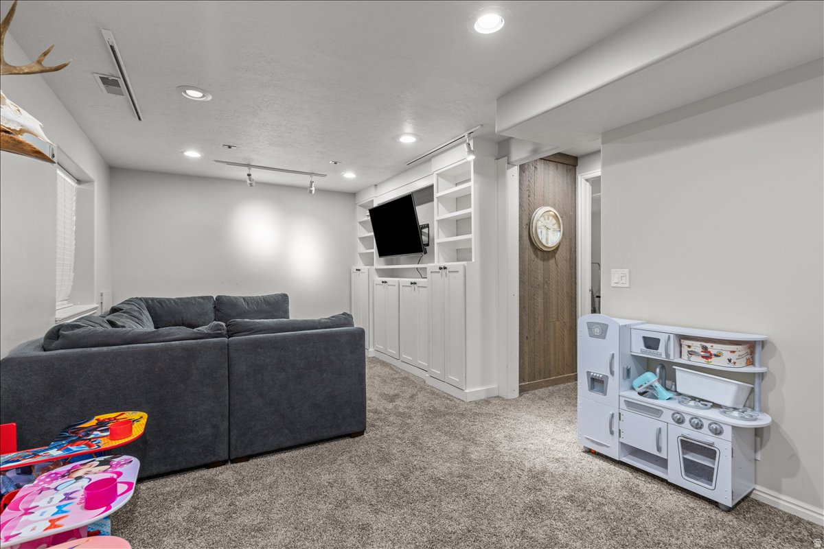 GOLF COURSE ISLAND SUB - Residential