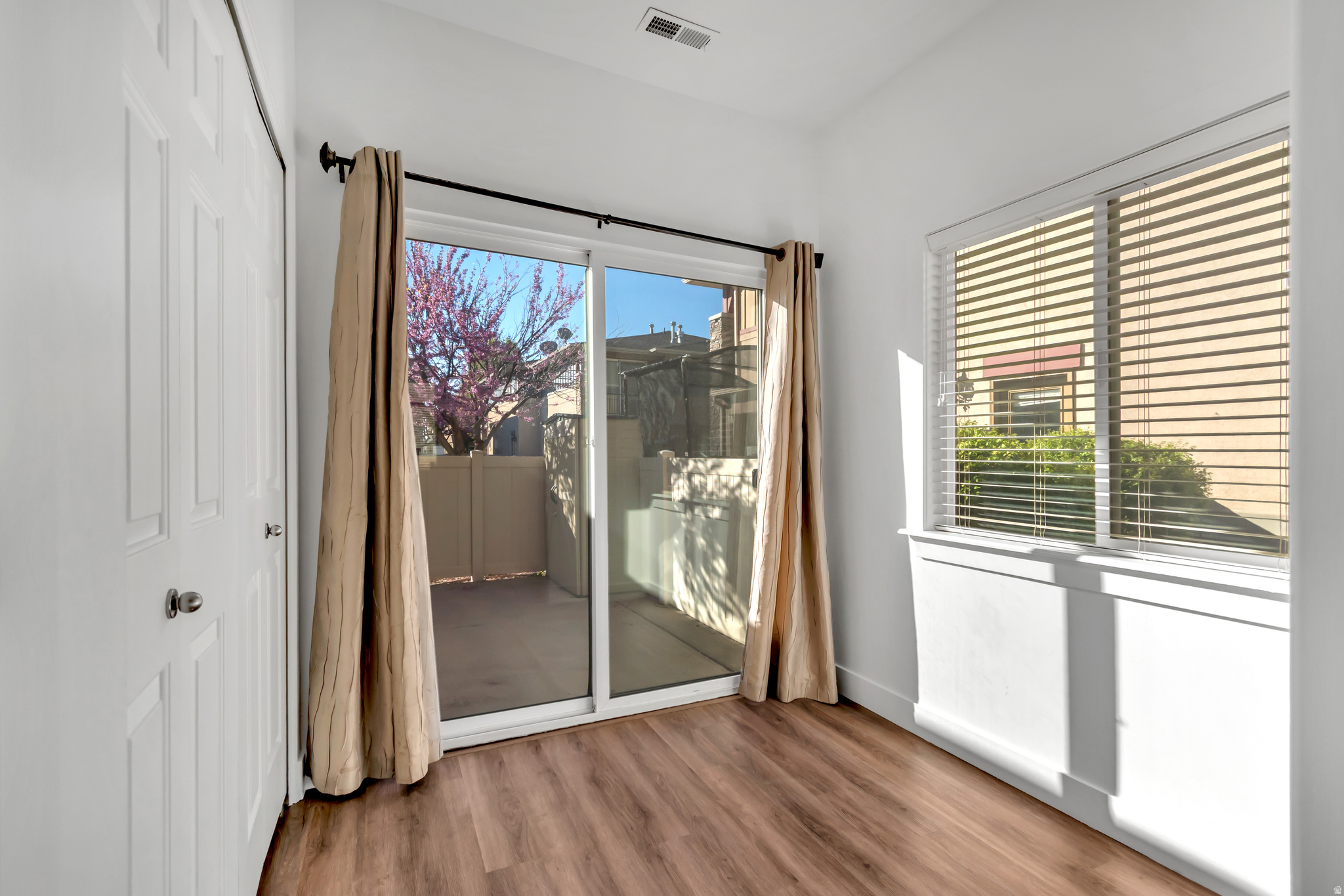 CARRIAGE HOME CONDOMINIUMS - Residential