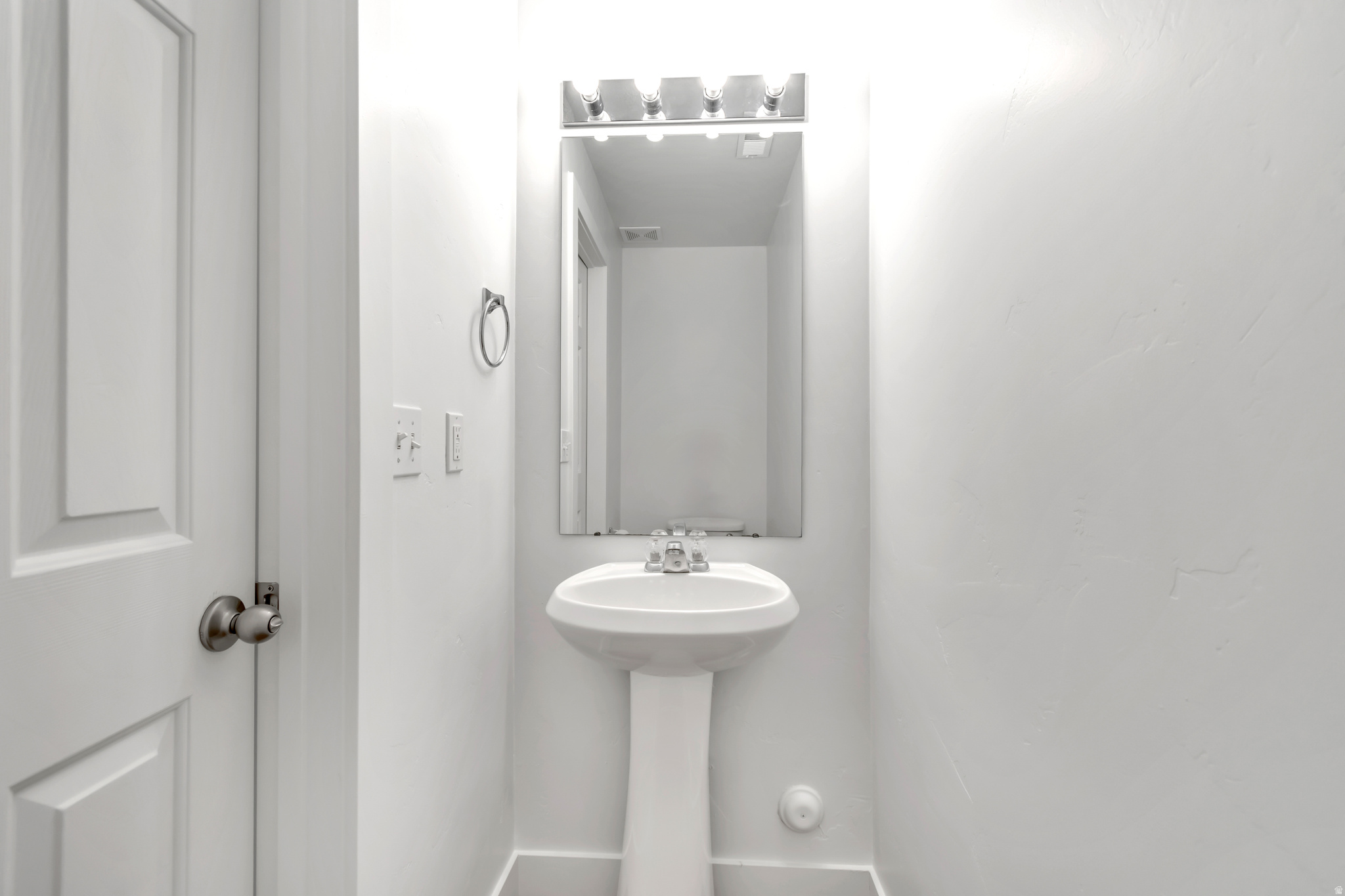 CARRIAGE HOME CONDOMINIUMS - Residential