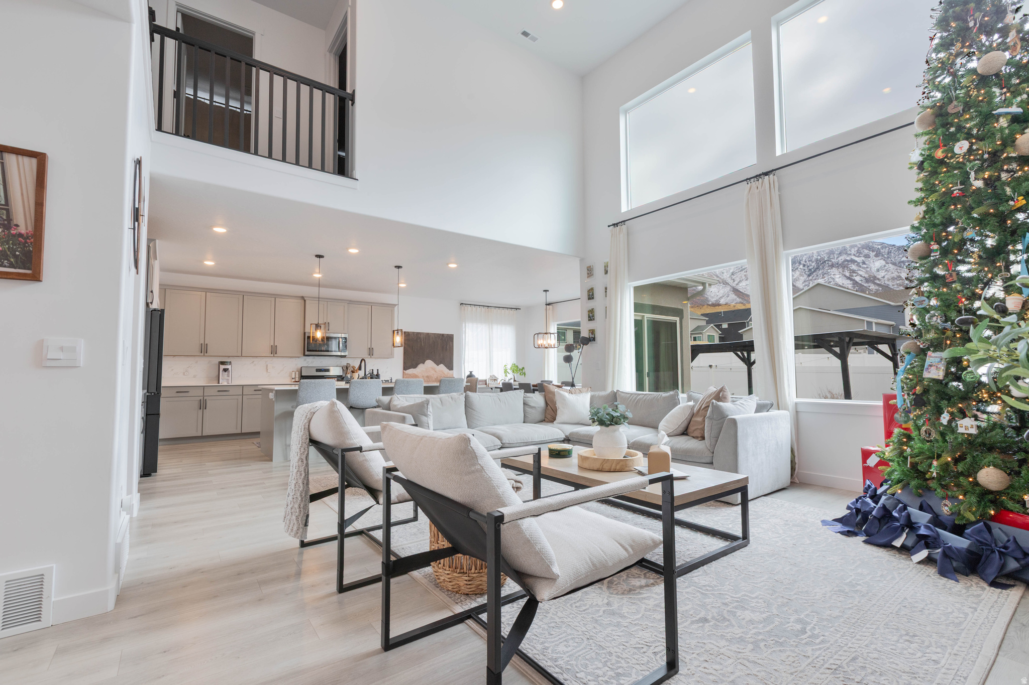 FOOTHILL VILLAGE - Residential