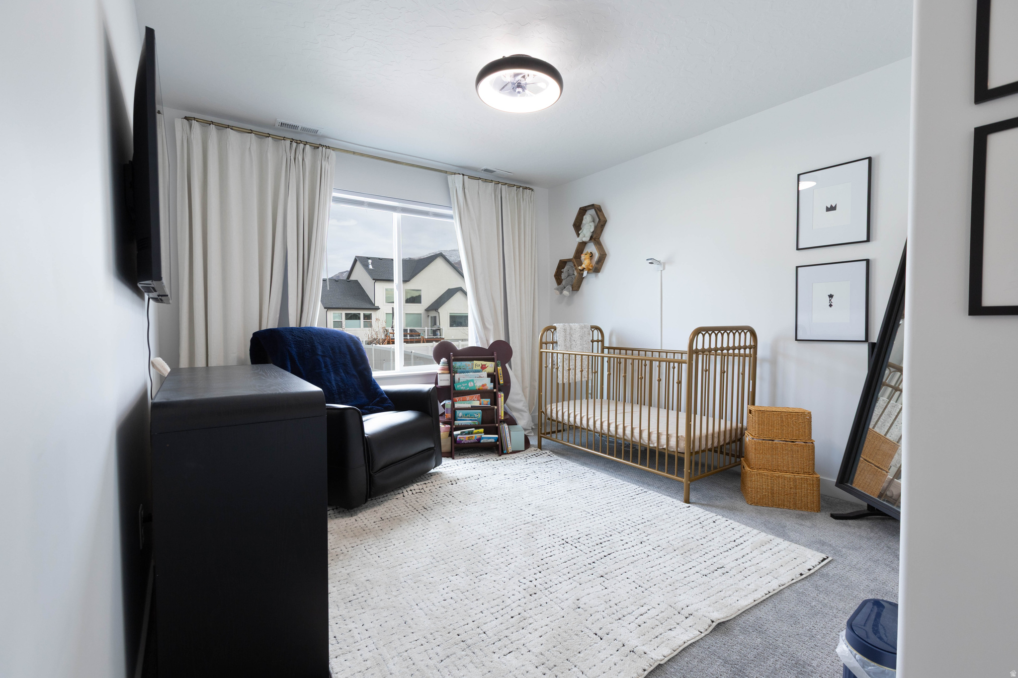 FOOTHILL VILLAGE - Residential