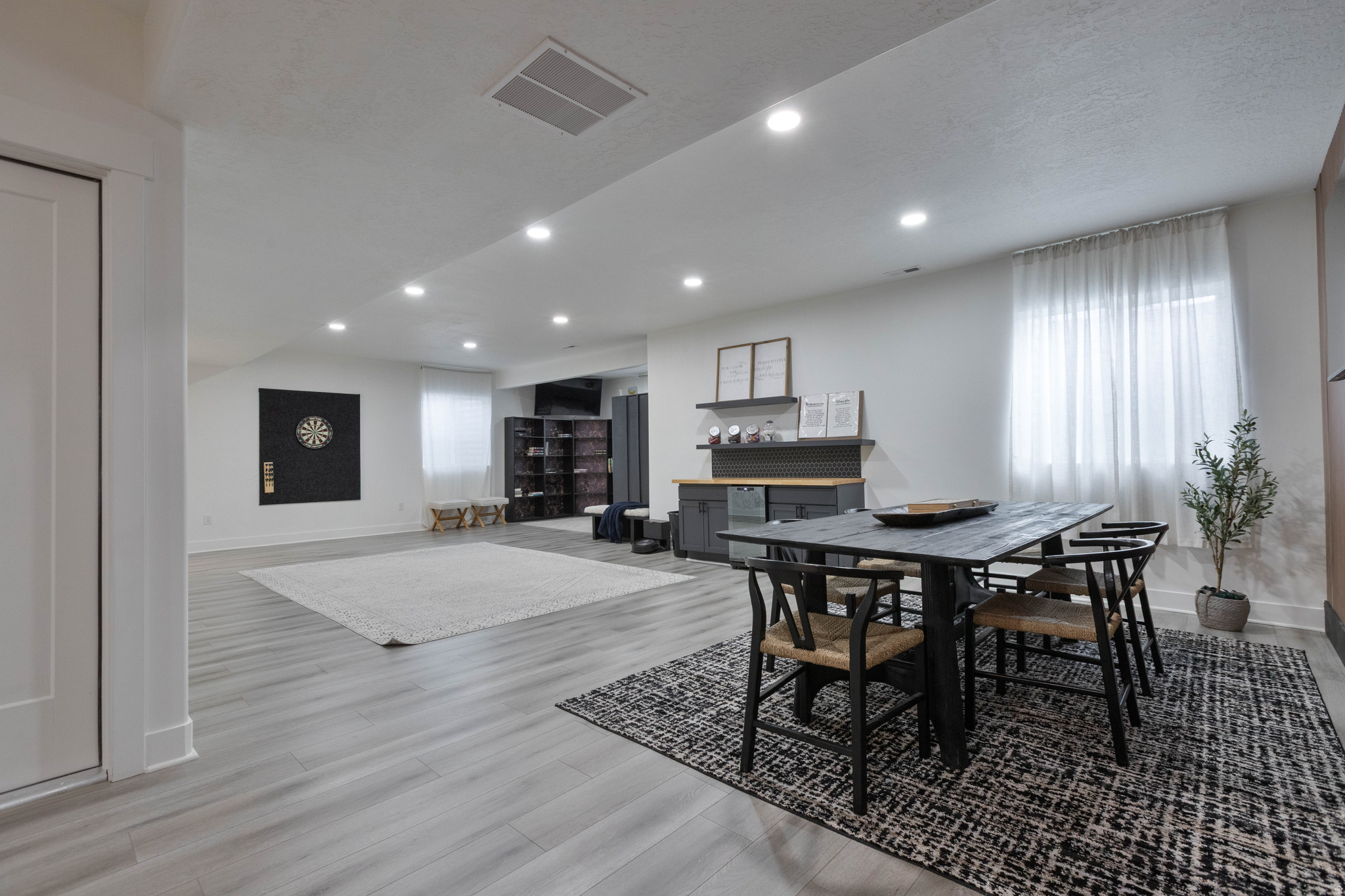 FOOTHILL VILLAGE - Residential