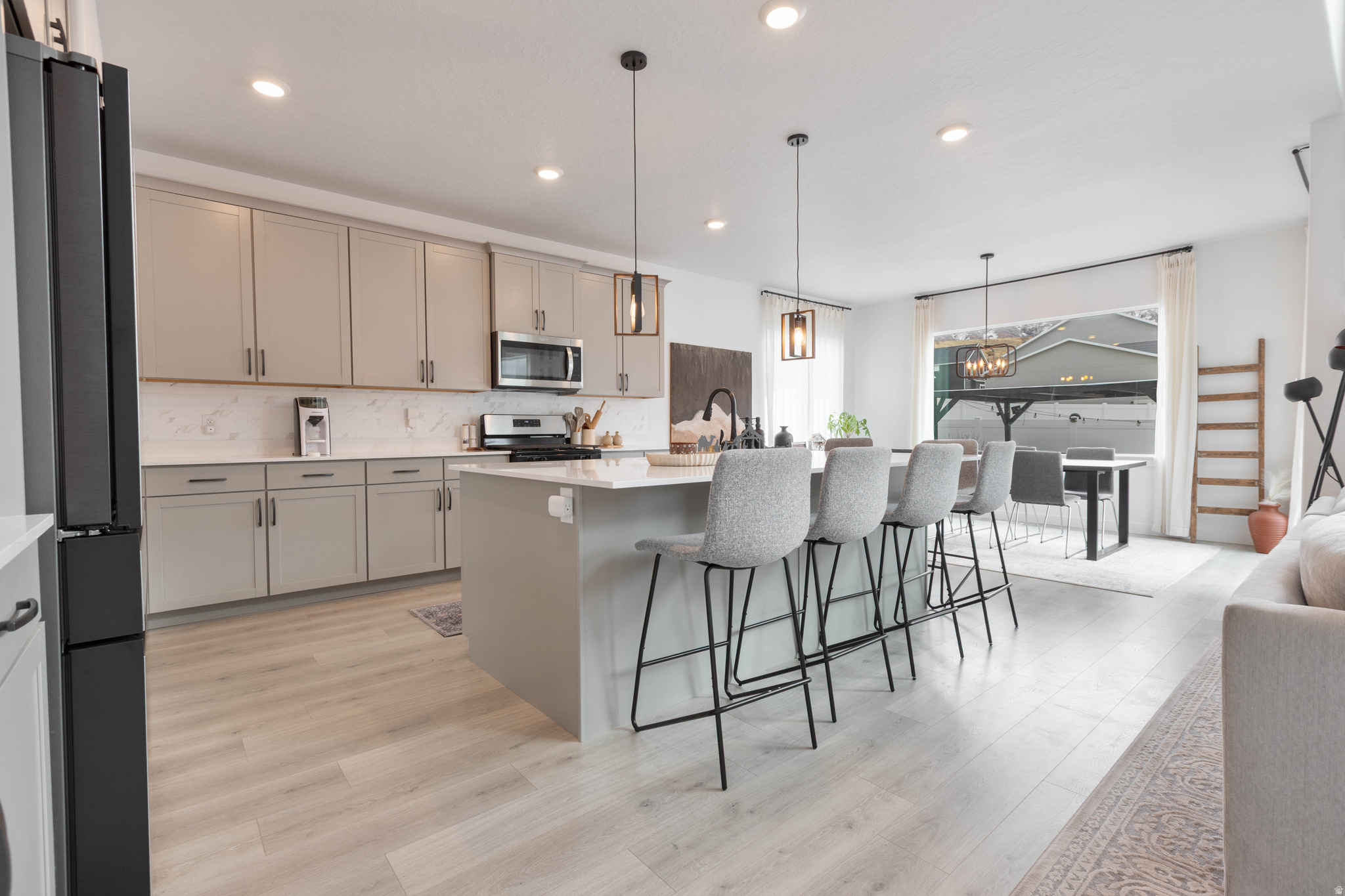 FOOTHILL VILLAGE - Residential