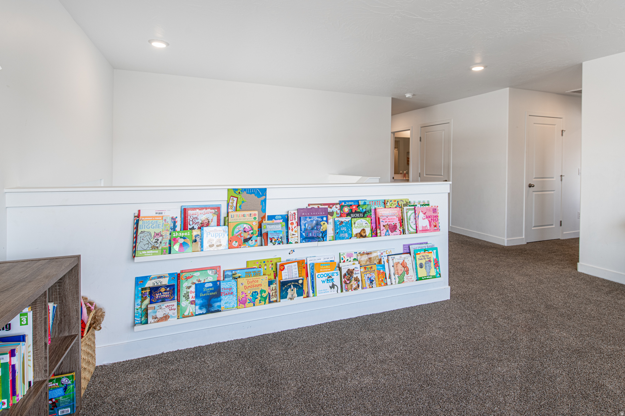 STARR SPRINGS AT LONG VALLEY 2 - Residential