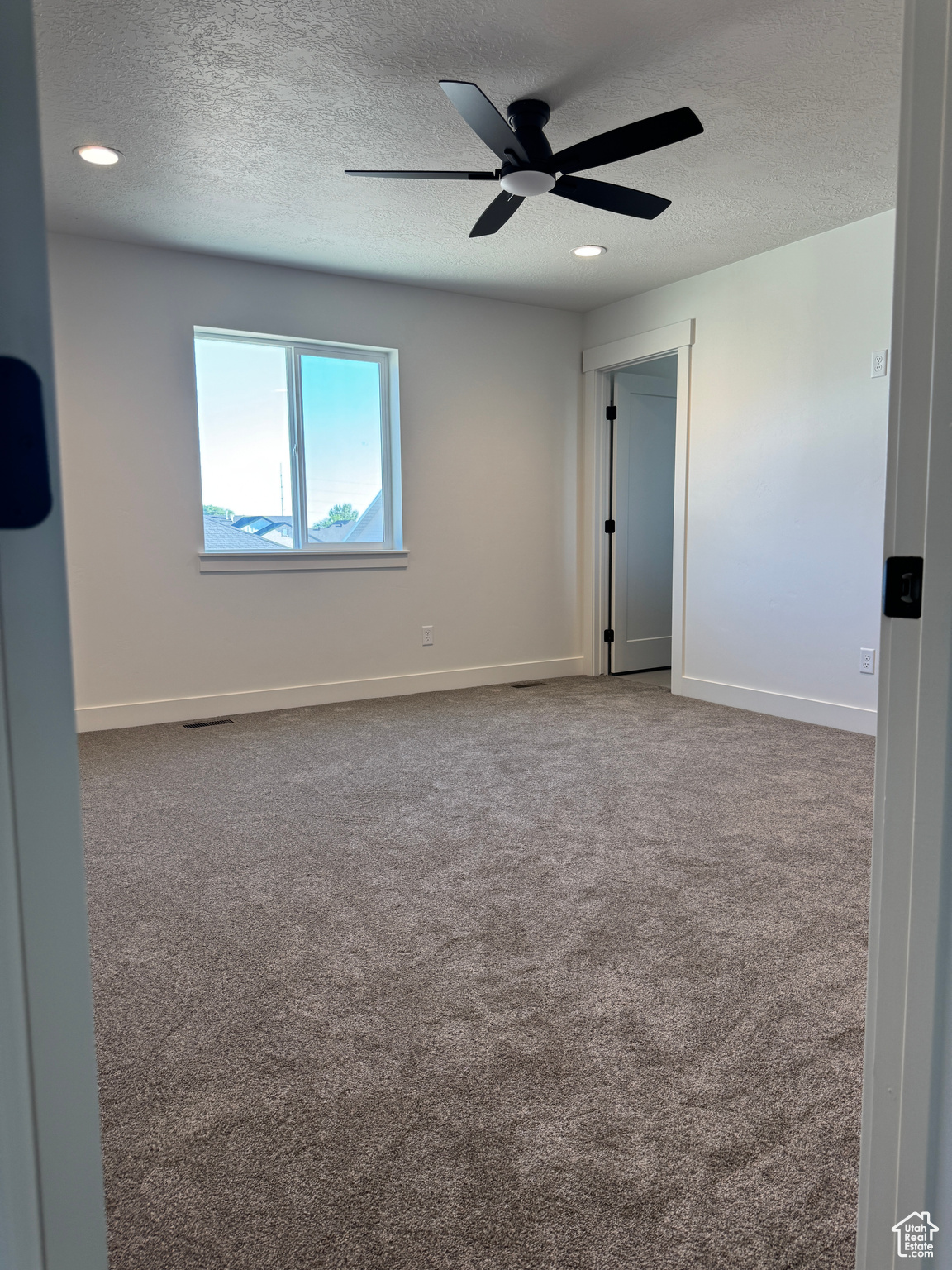 EASTSIDE VIEW - Residential