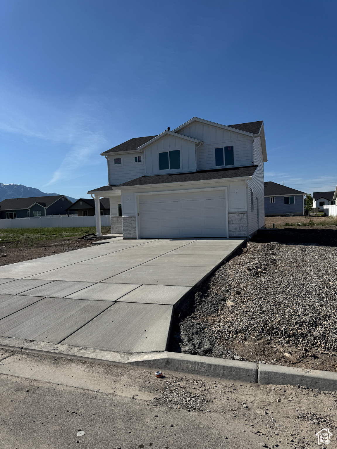 EASTSIDE VIEW - Residential