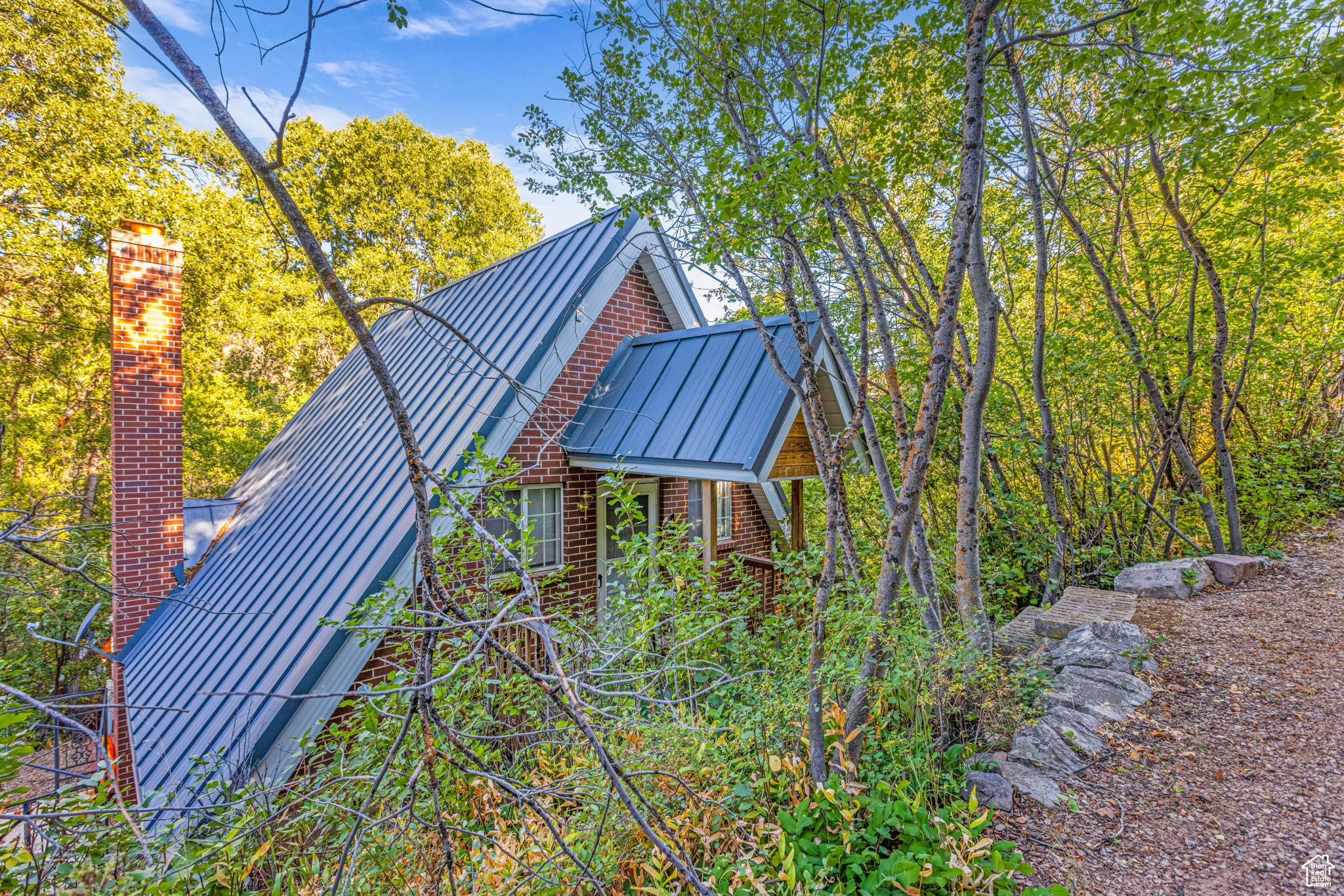 HIDDEN LAKES - Residential