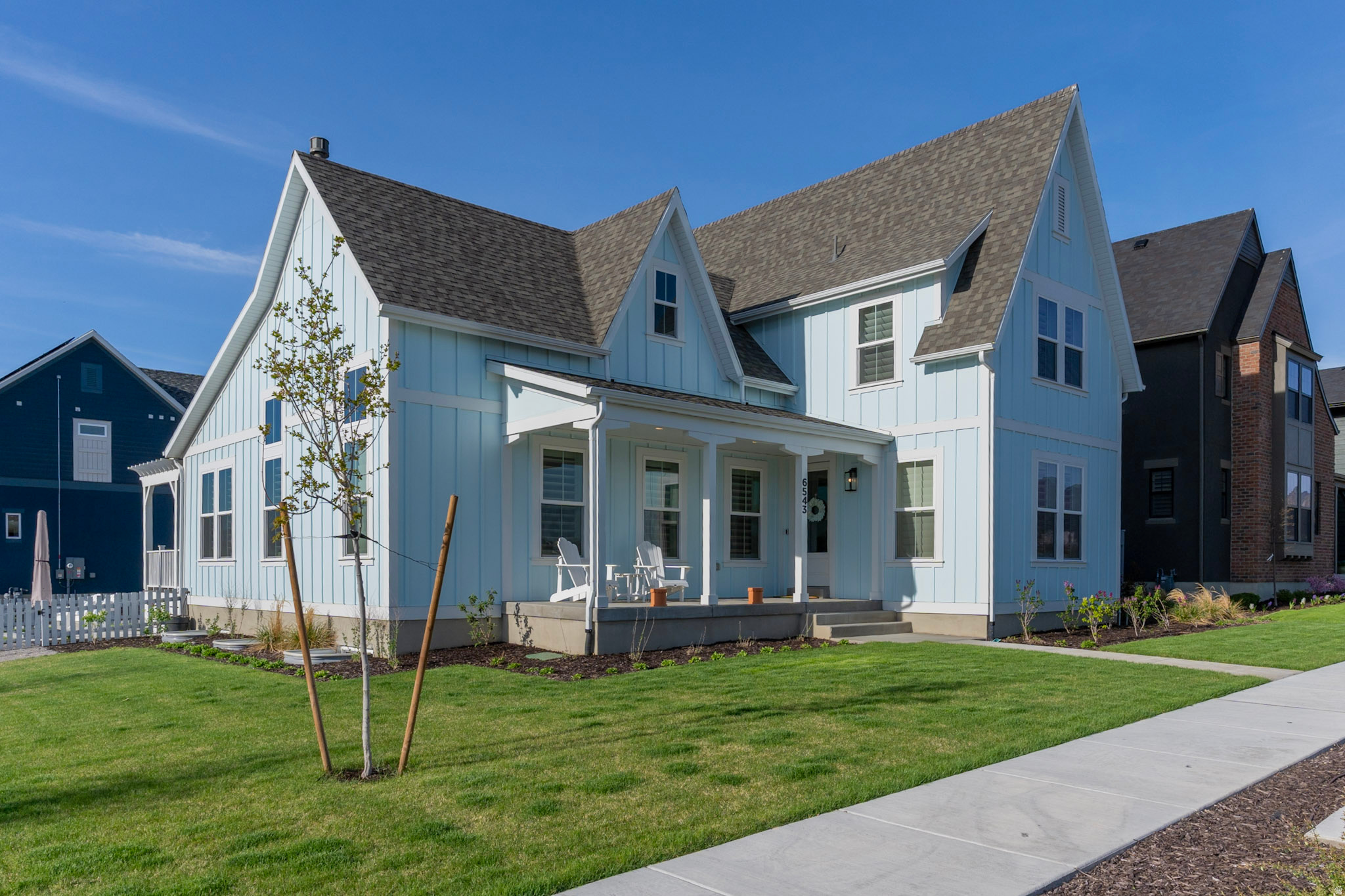 DAYBREAK - Residential