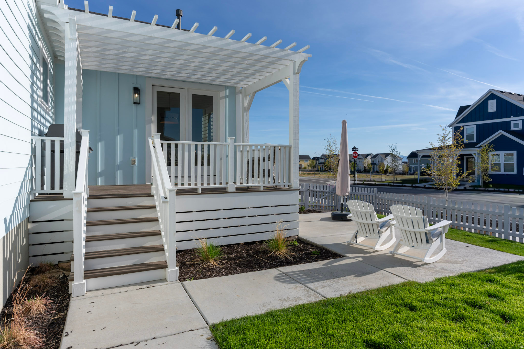 DAYBREAK - Residential