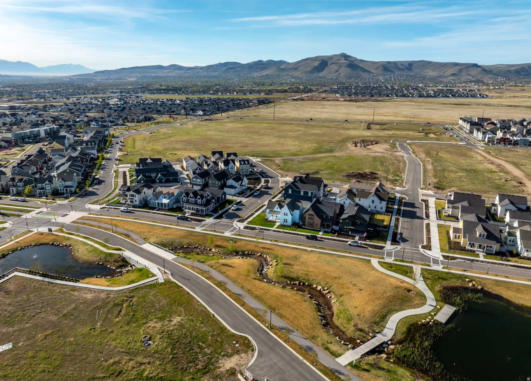 DAYBREAK - Residential