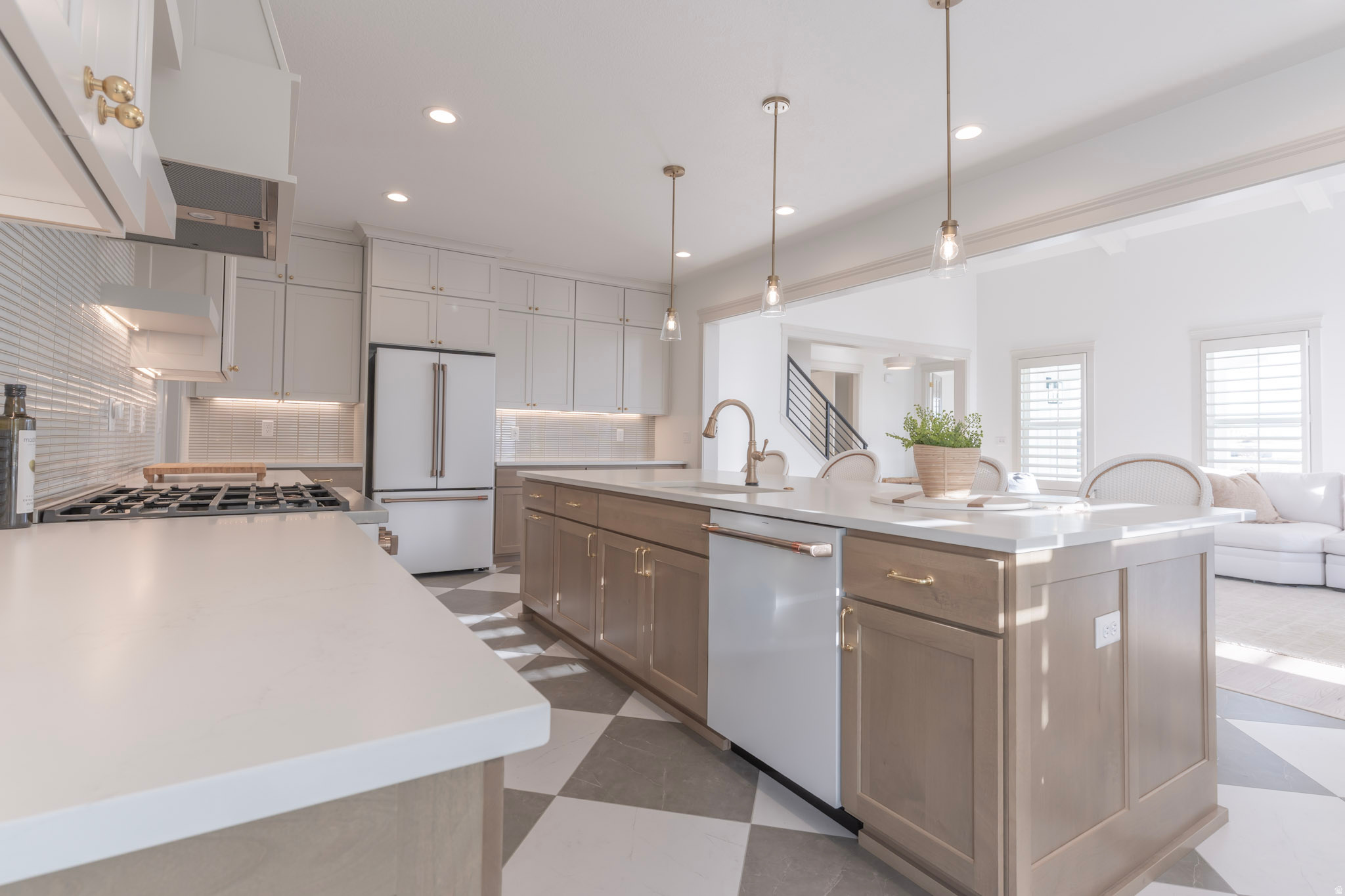 DAYBREAK - Residential