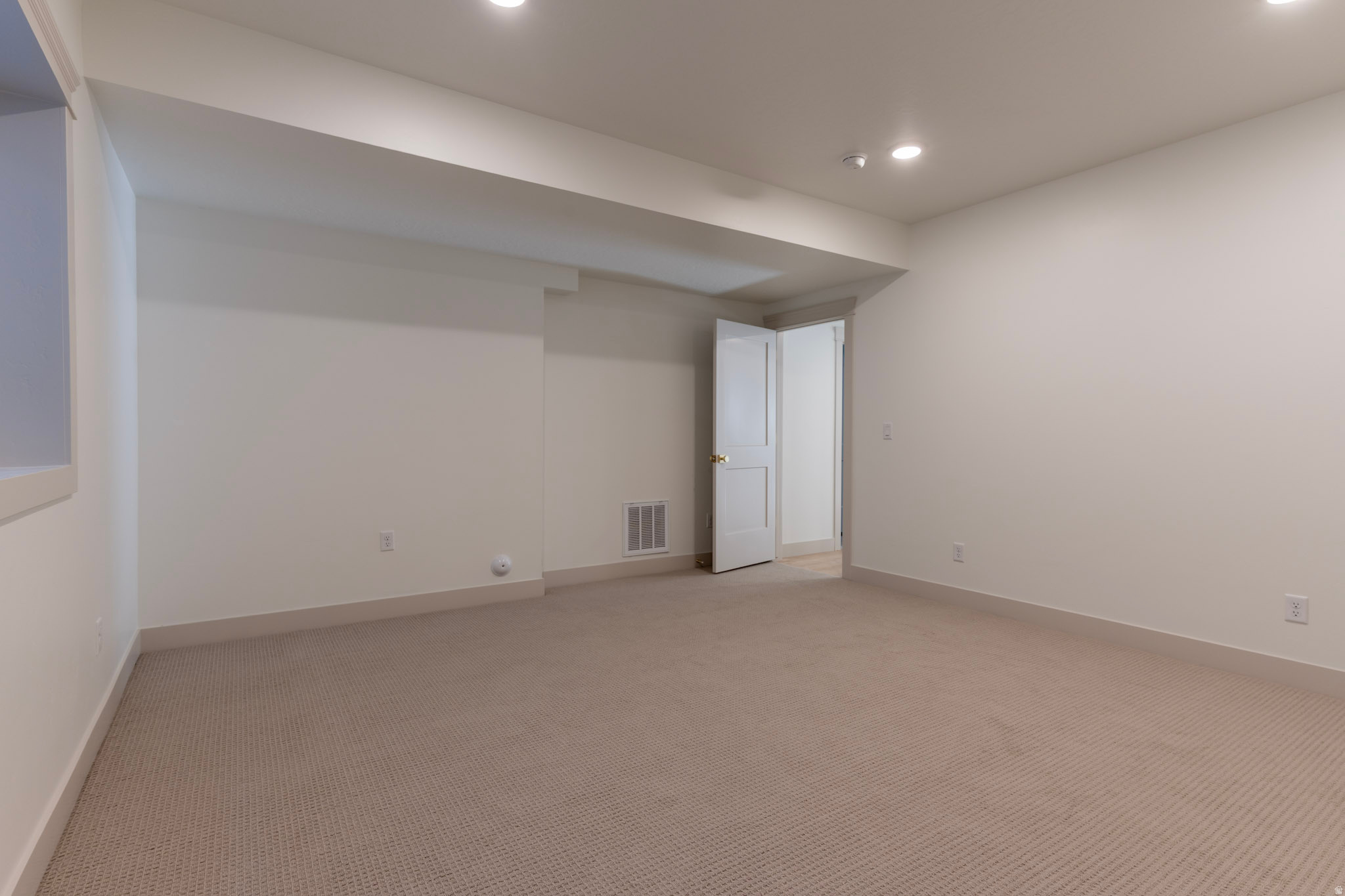 DAYBREAK - Residential