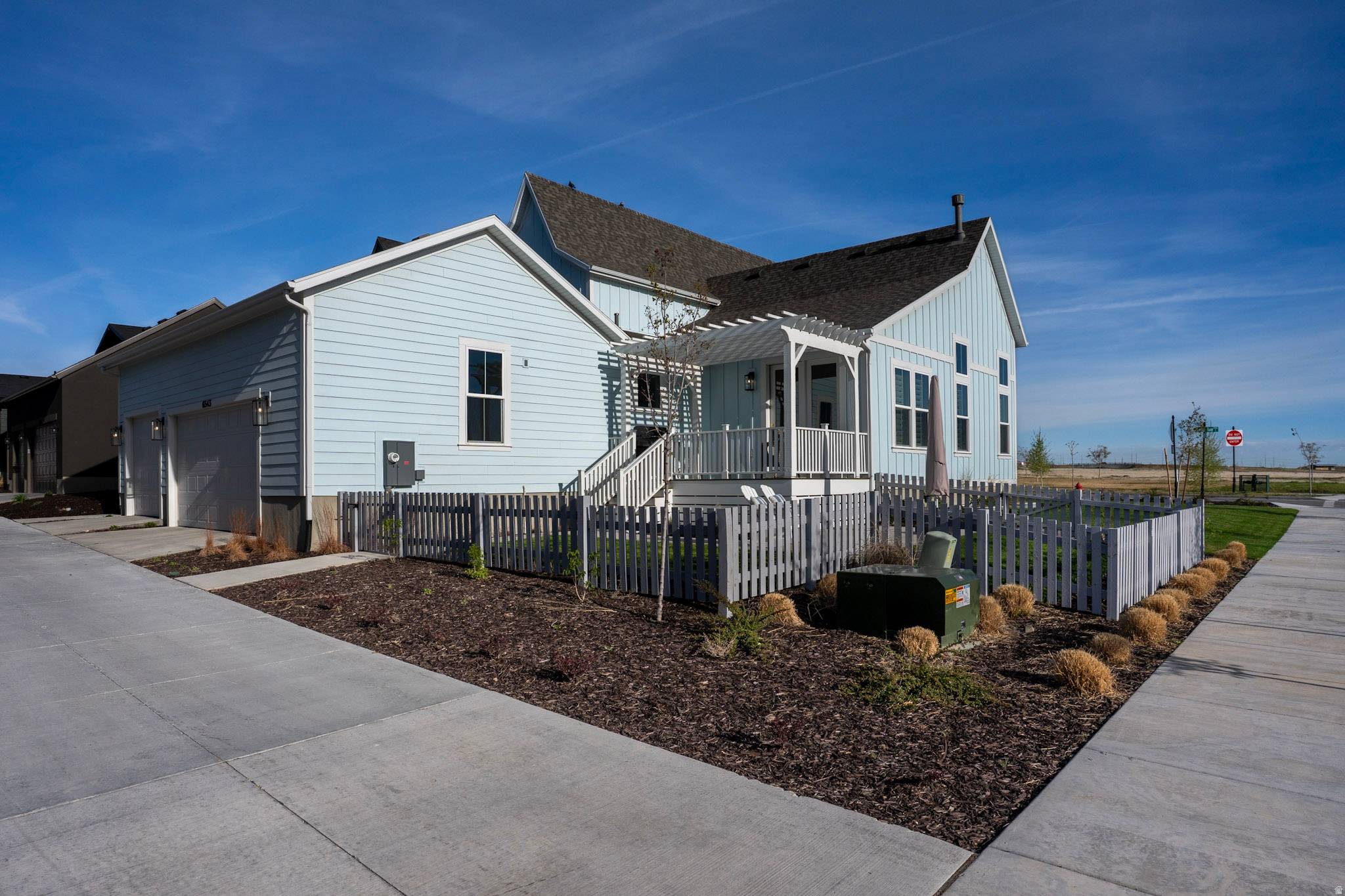 DAYBREAK - Residential