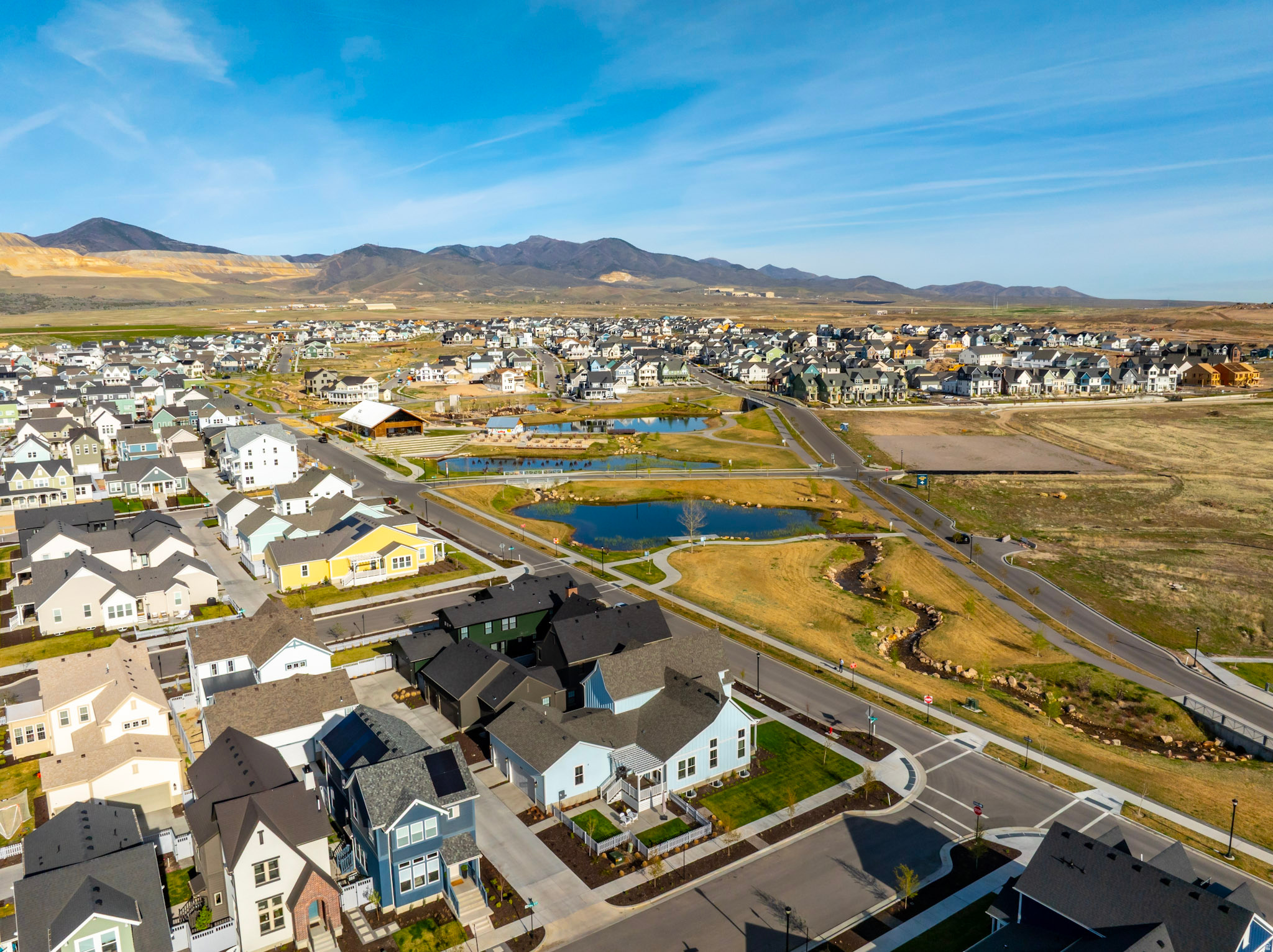 DAYBREAK - Residential