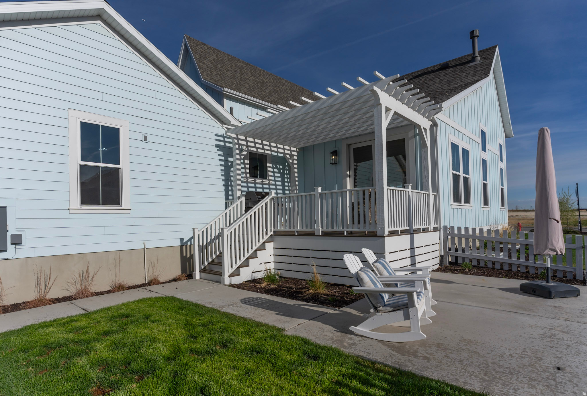 DAYBREAK - Residential