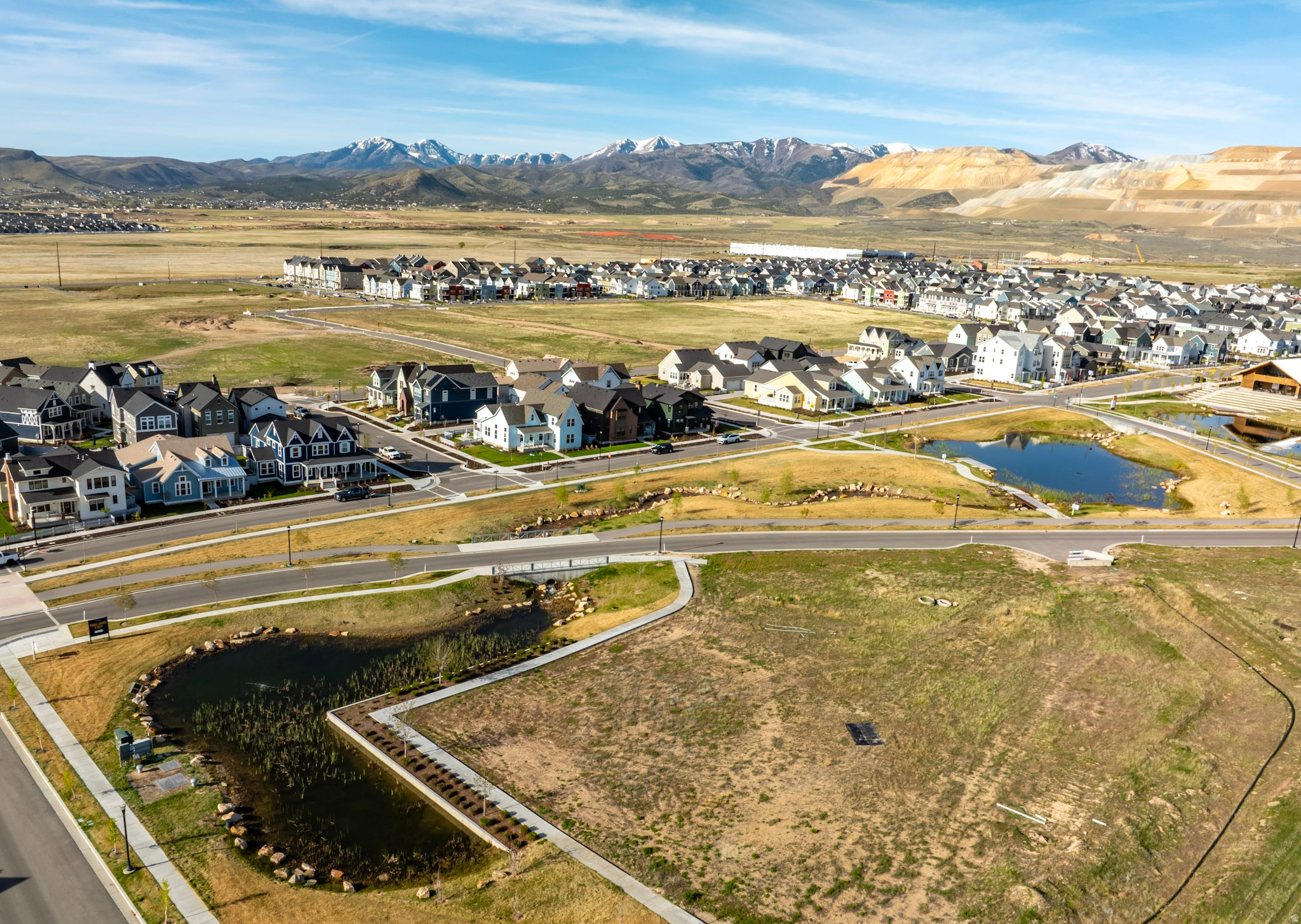 DAYBREAK - Residential