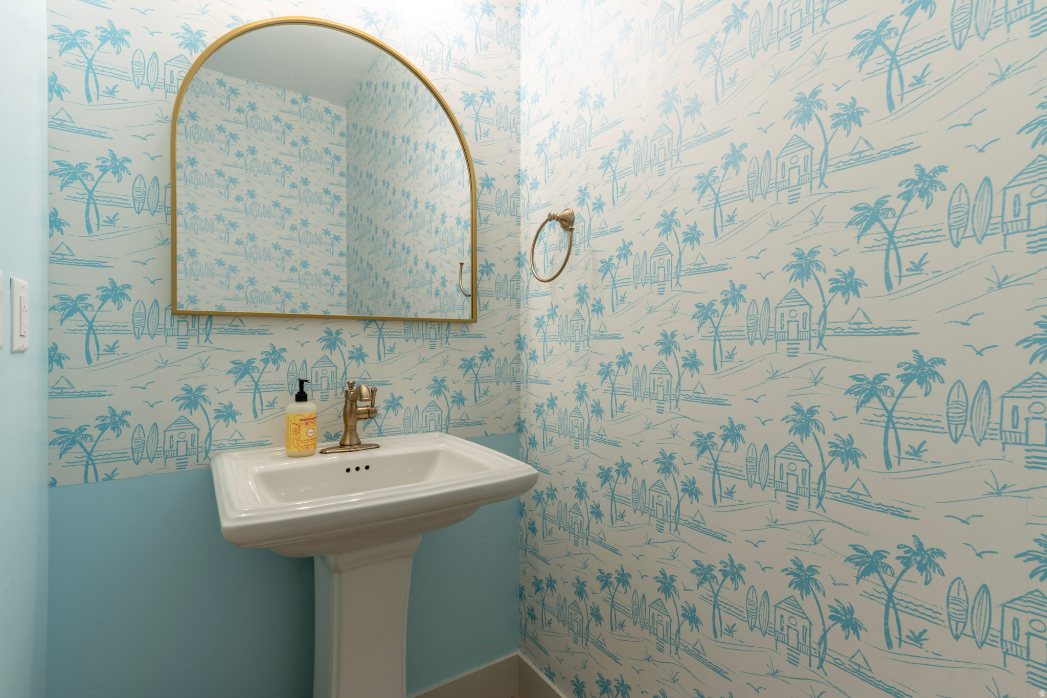 DAYBREAK - Residential