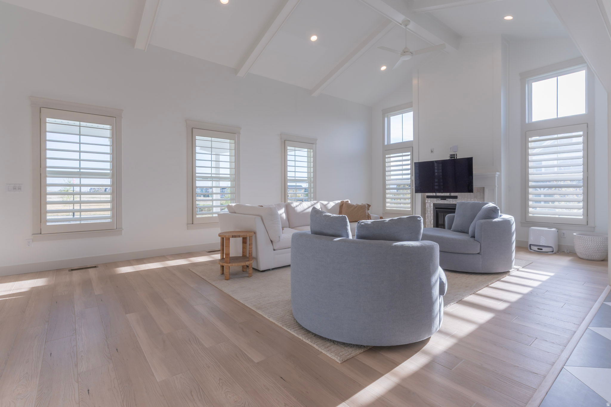 DAYBREAK - Residential