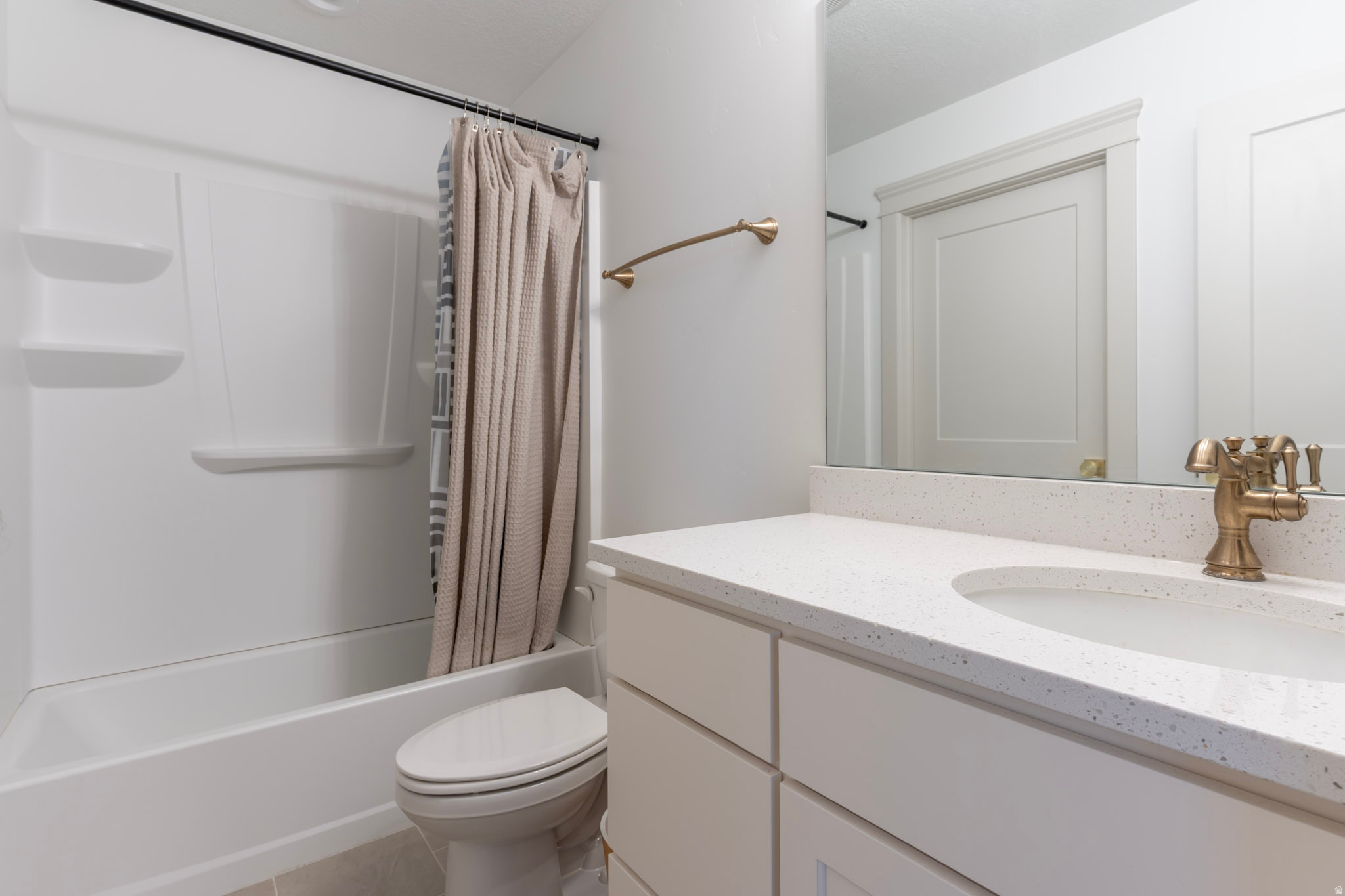 DAYBREAK - Residential