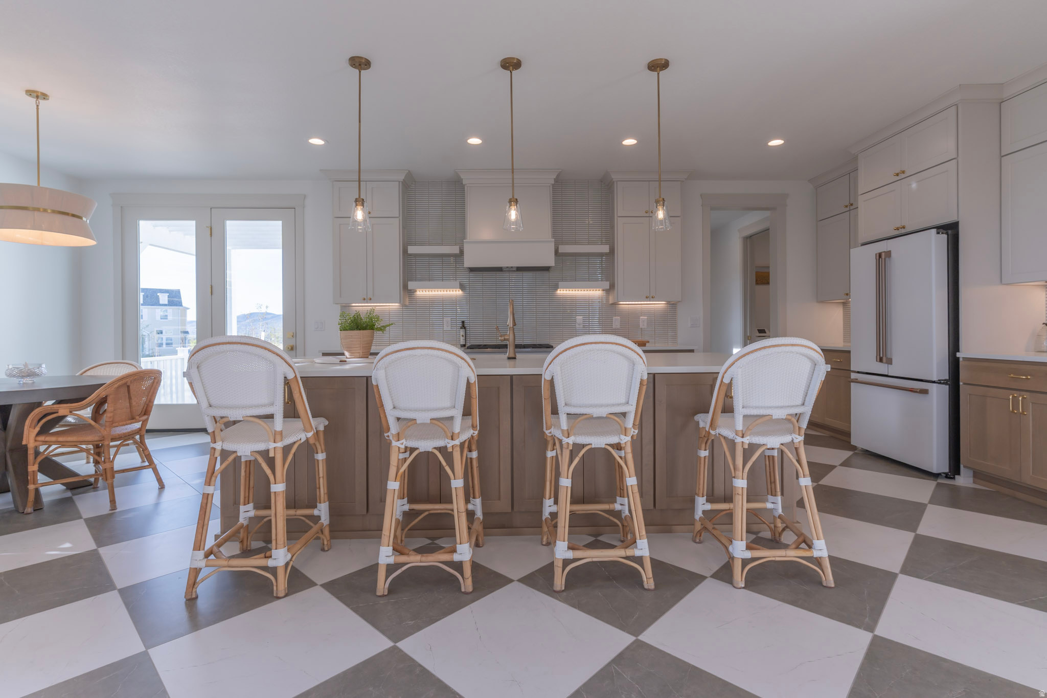 DAYBREAK - Residential