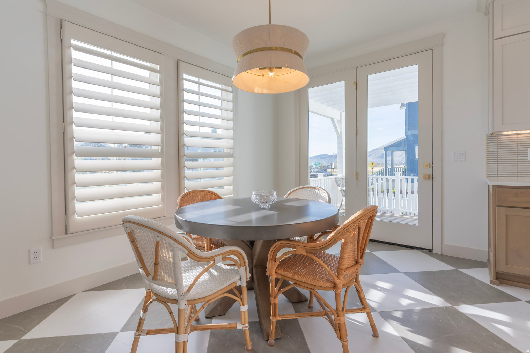 DAYBREAK - Residential