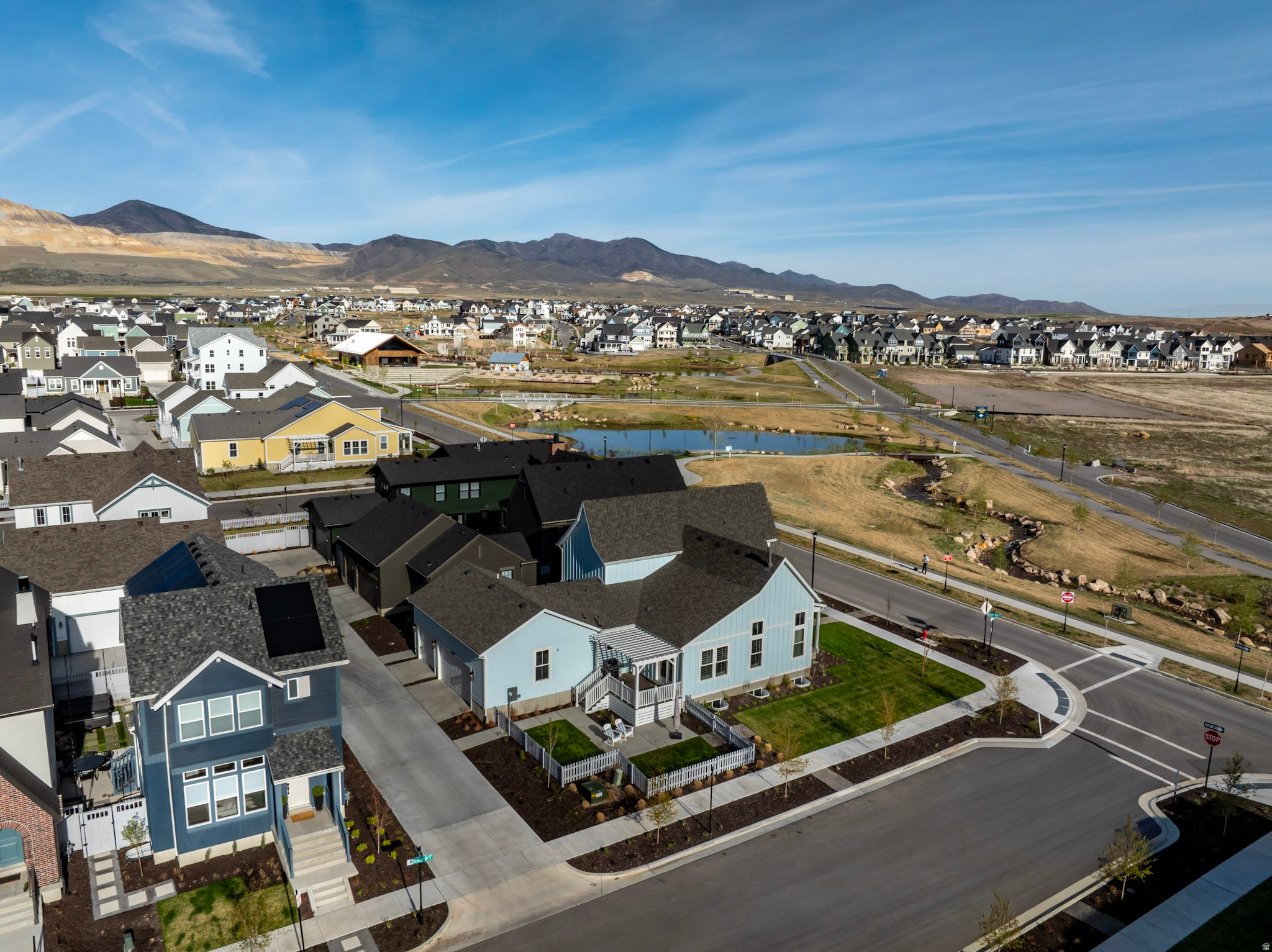 DAYBREAK - Residential