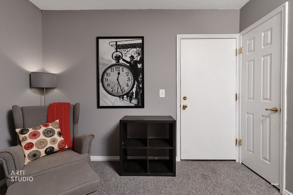 Photo of 125 E 1ST AVE #106, Salt Lake City, UT 84103 (MLS # 2137606)