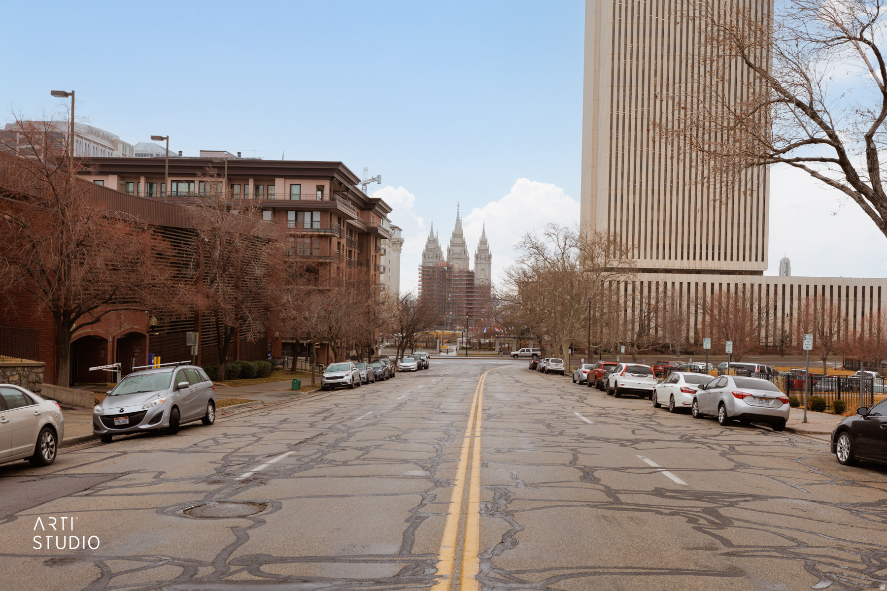 OXFORD MANOR - Residential