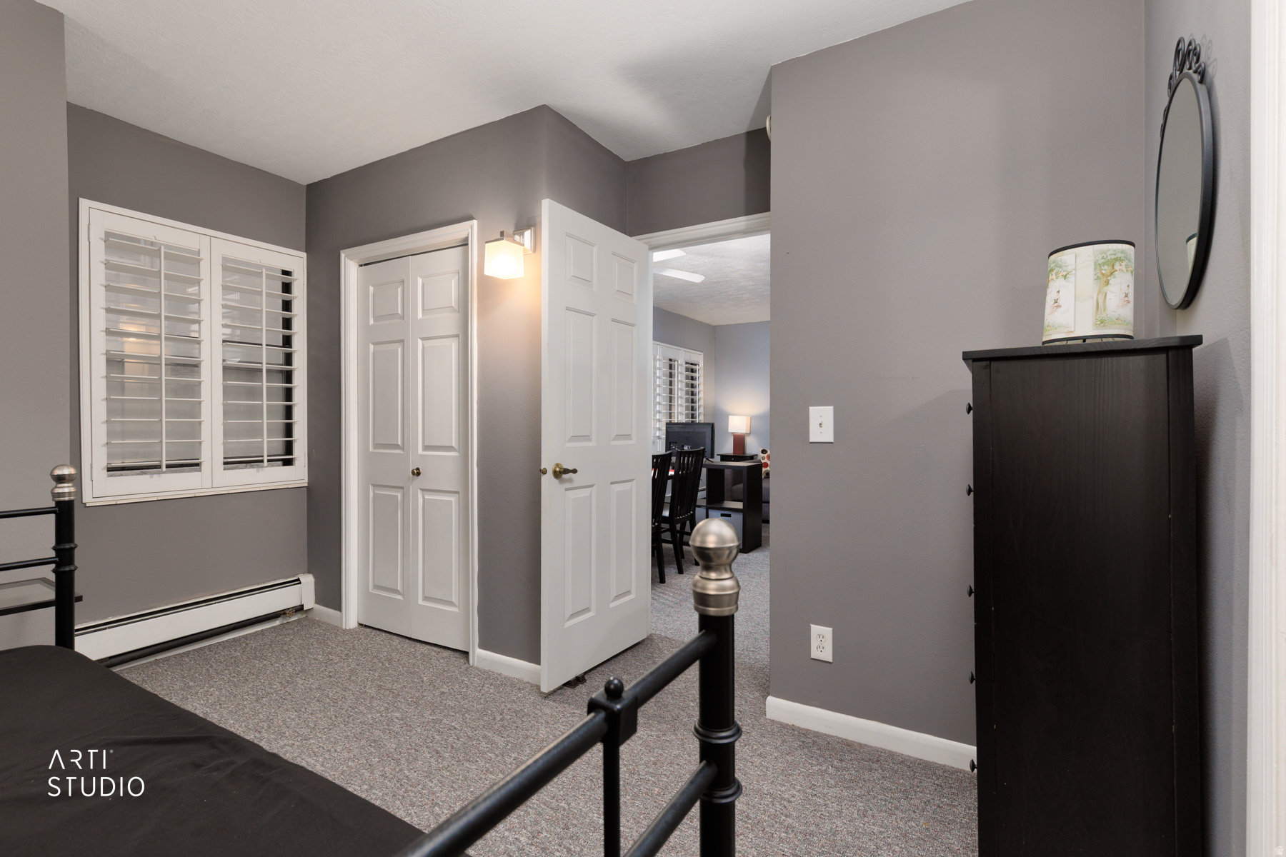 OXFORD MANOR - Residential