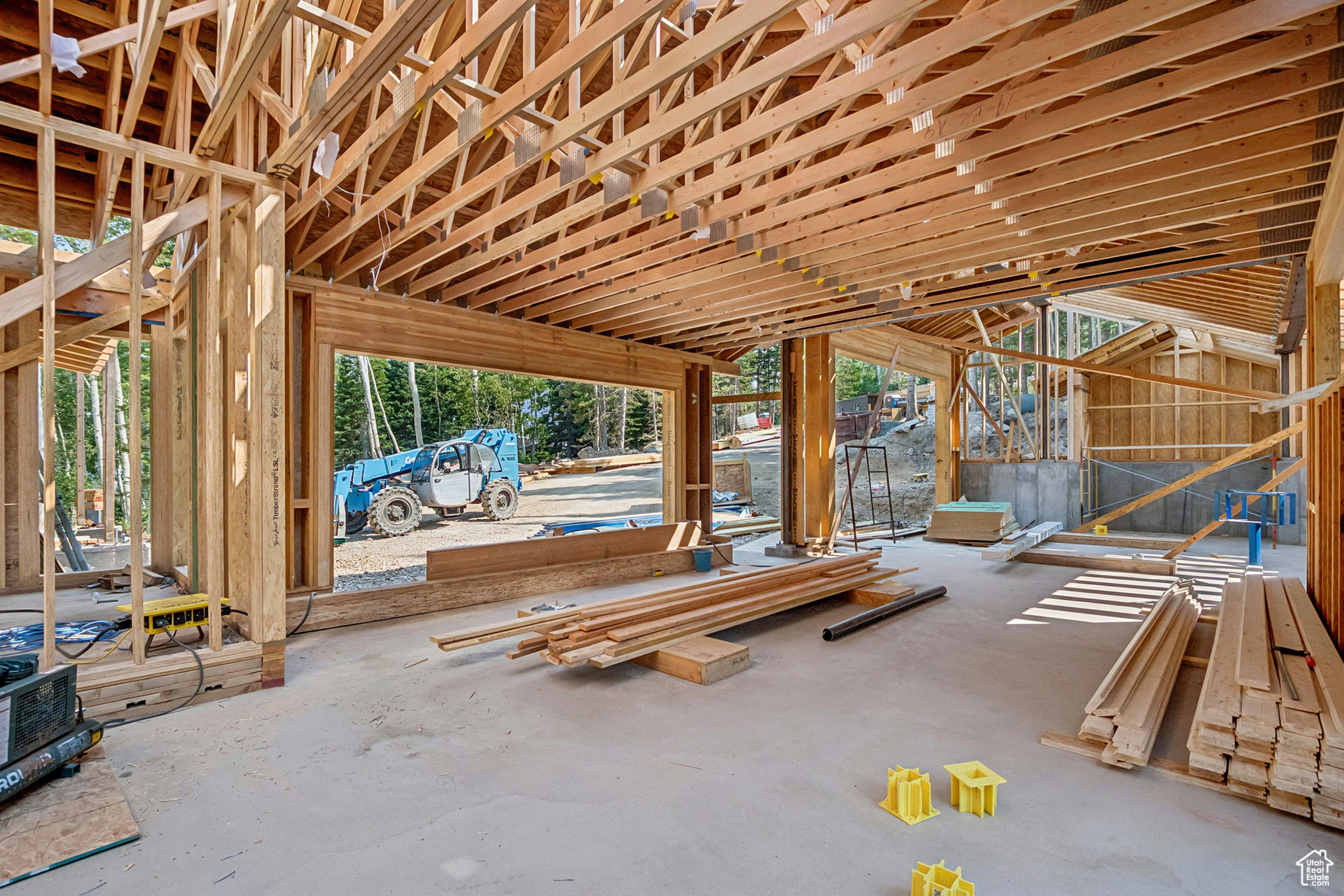 COLONY AT WHITE PINE CANYON - Residential