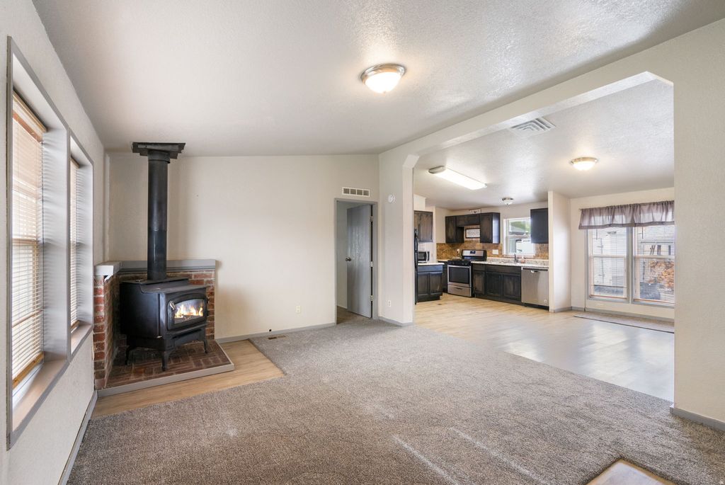 Photo of 115 N 350 E, Elsinore, UT 84724 (MLS # 2150605)