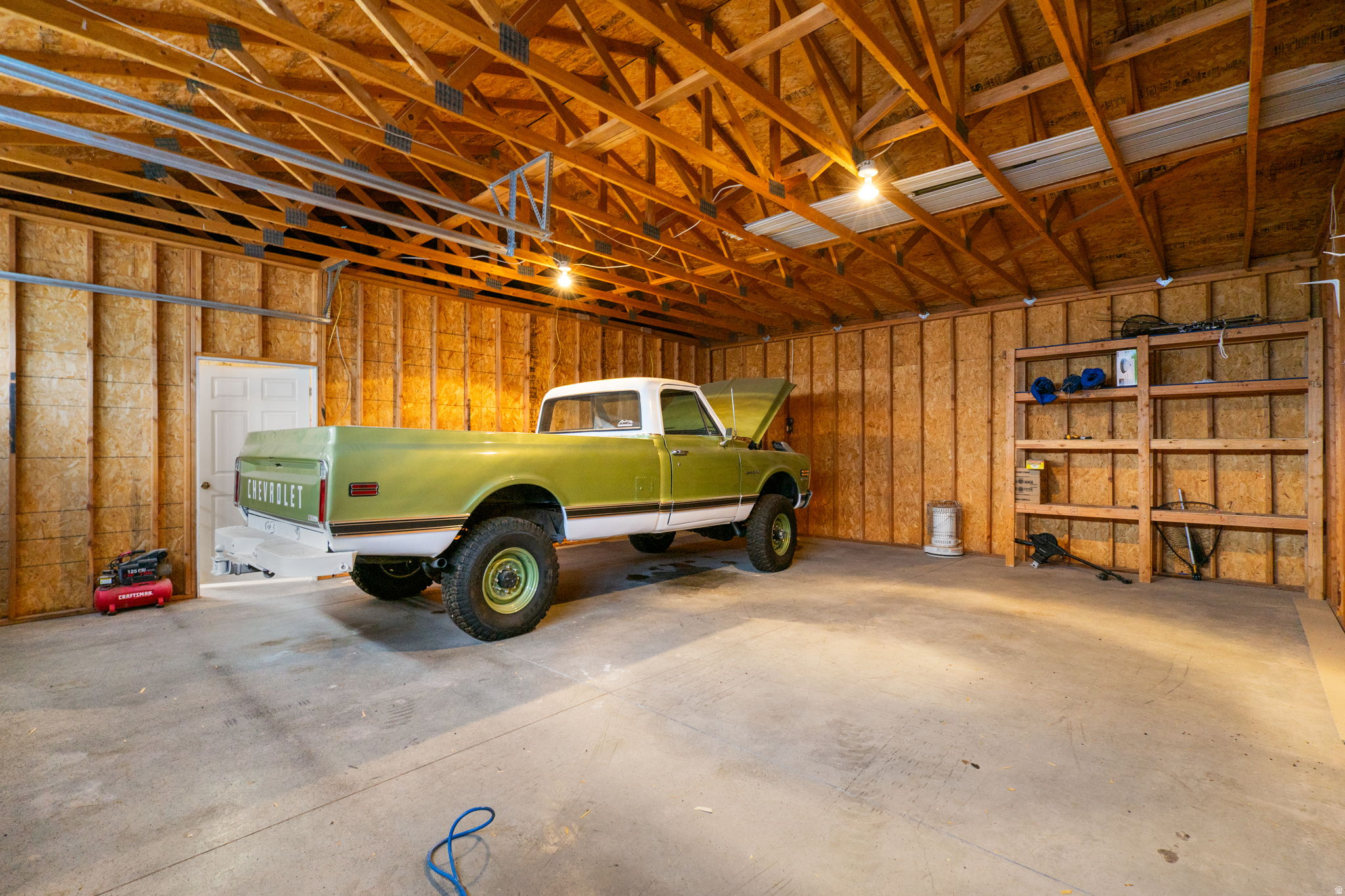 PINE HOLLOW ESTATES - Residential