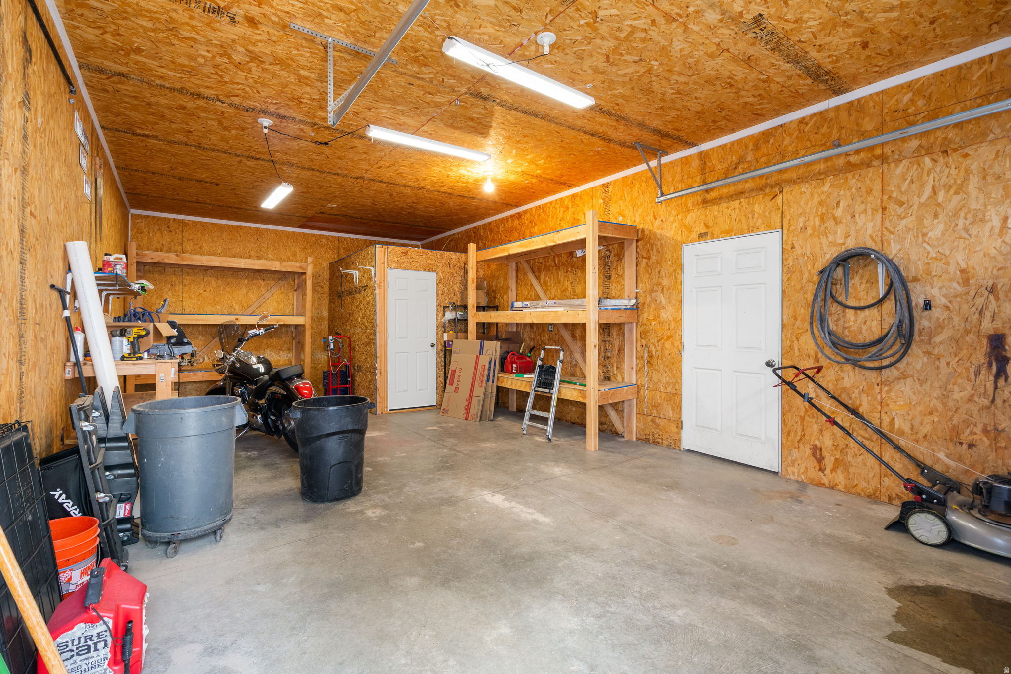 PINE HOLLOW ESTATES - Residential