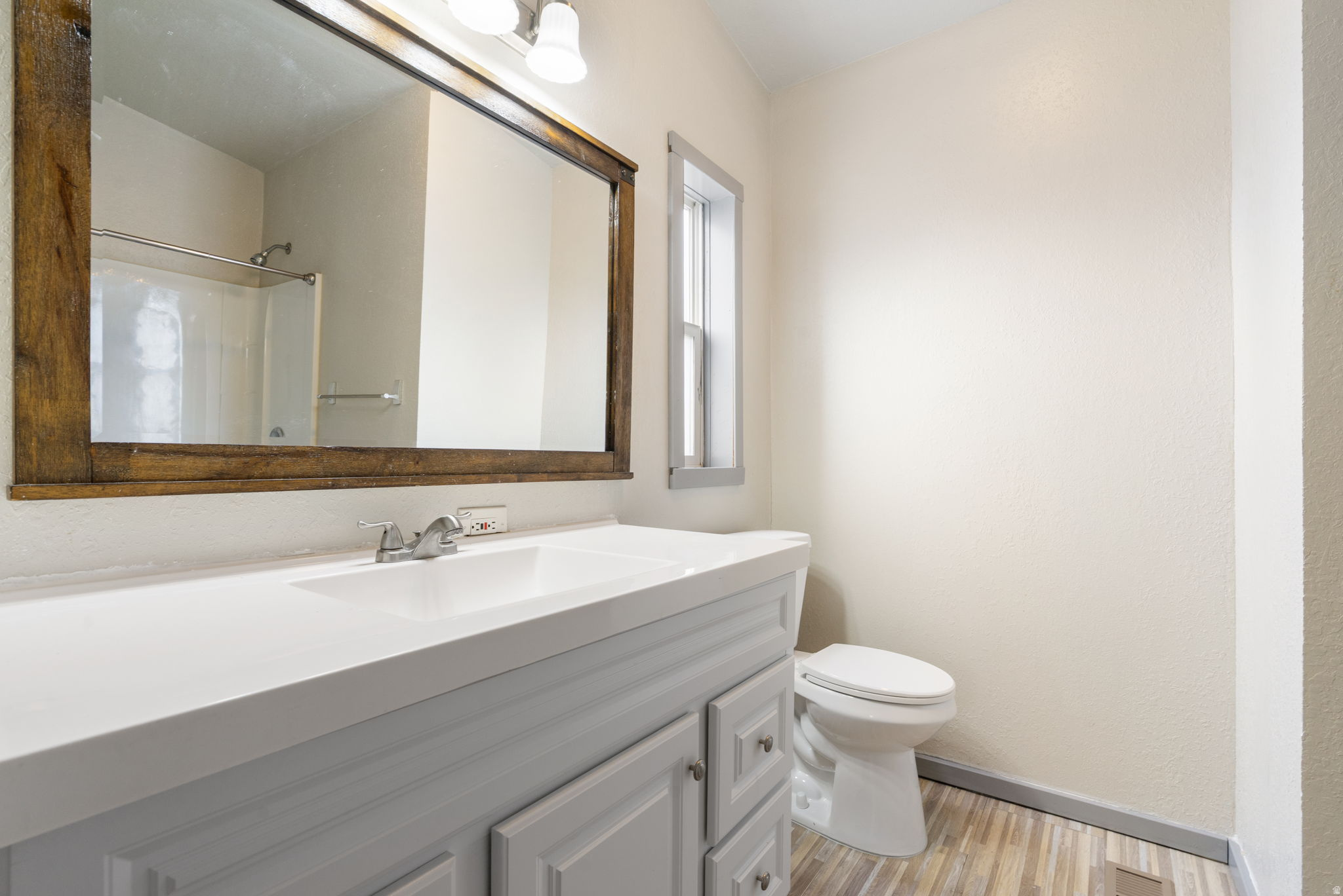 PINE HOLLOW ESTATES - Residential