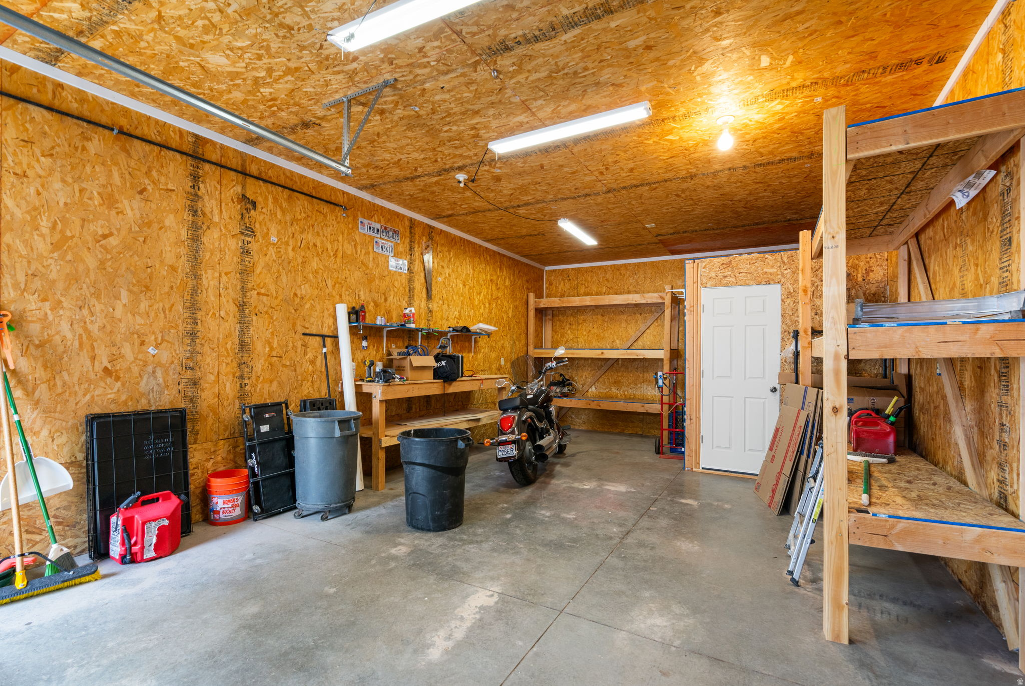 PINE HOLLOW ESTATES - Residential