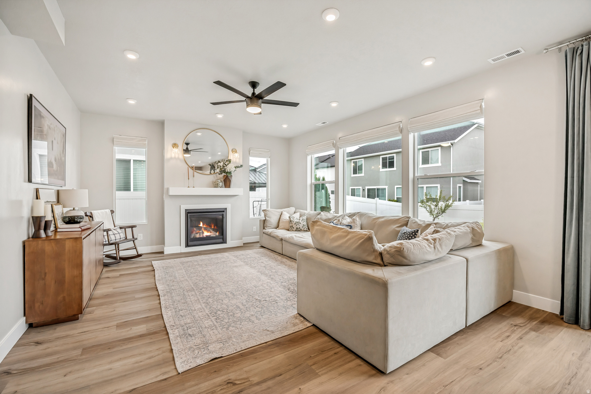 EDGEWATER PARK - Residential