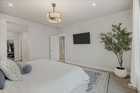 Tiny photo for 3092 S EDGEWATER CV, Syracuse, UT 84075 (MLS # 2153261)