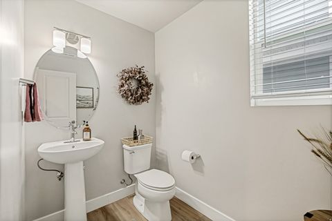 Tiny photo for 3092 S EDGEWATER CV, Syracuse, UT 84075 (MLS # 2153261)