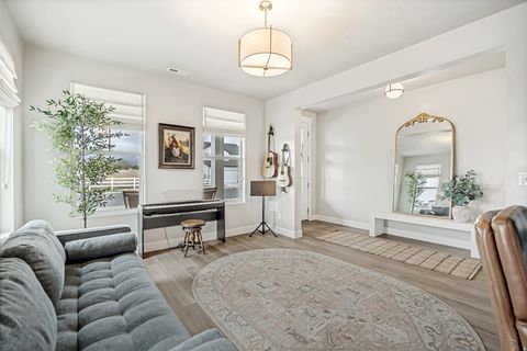 Tiny photo for 3092 S EDGEWATER CV, Syracuse, UT 84075 (MLS # 2153261)