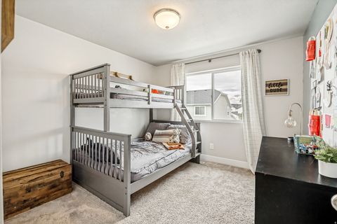 Tiny photo for 3092 S EDGEWATER CV, Syracuse, UT 84075 (MLS # 2153261)